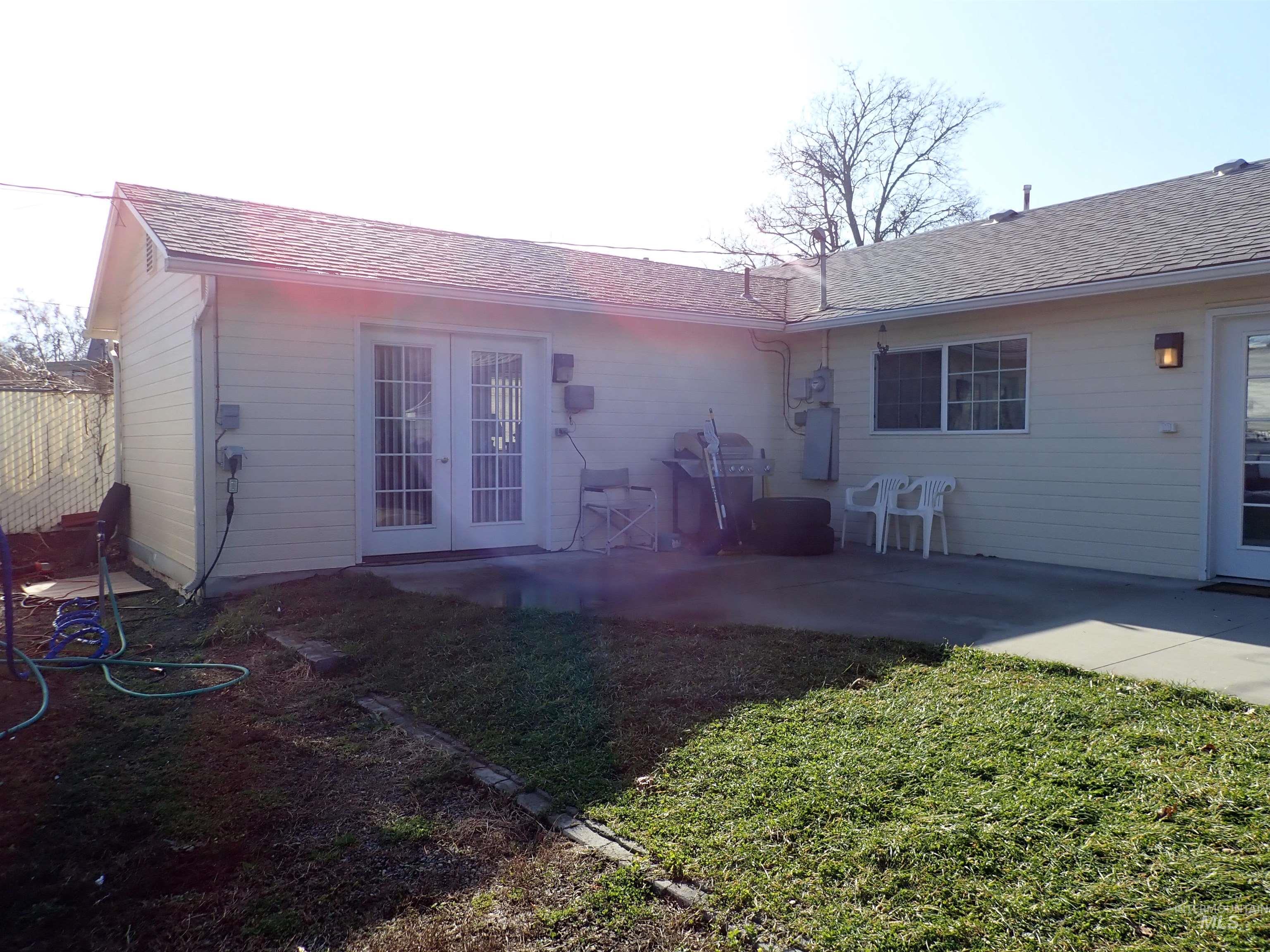 1039 15th St, Clarkston, Washington 99403, 2 Bedrooms, 2 Bathrooms, Residential For Sale, Price $305,000, 98969786