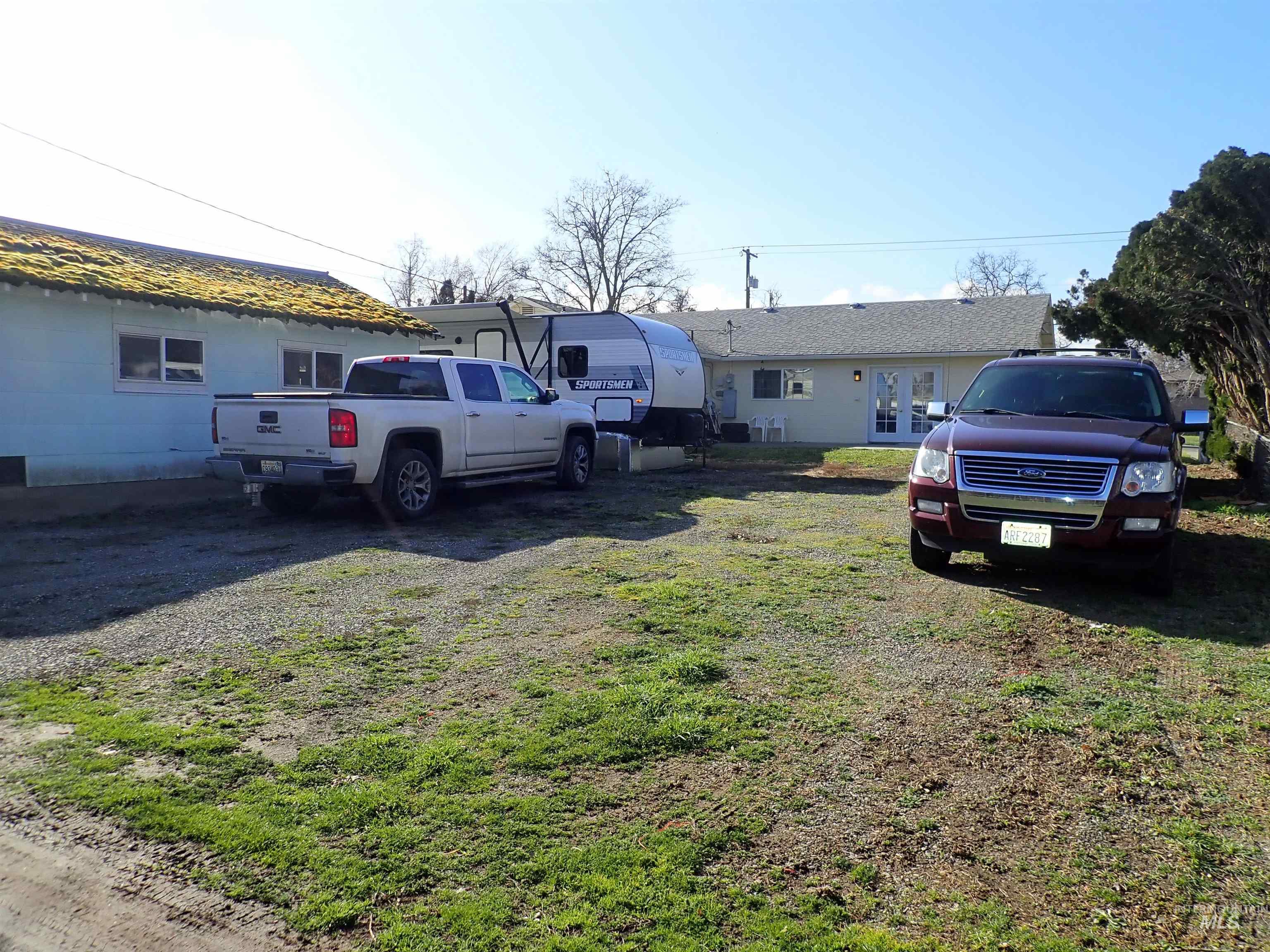 1039 15th St, Clarkston, Washington 99403, 2 Bedrooms, 2 Bathrooms, Residential For Sale, Price $305,000, 98969786