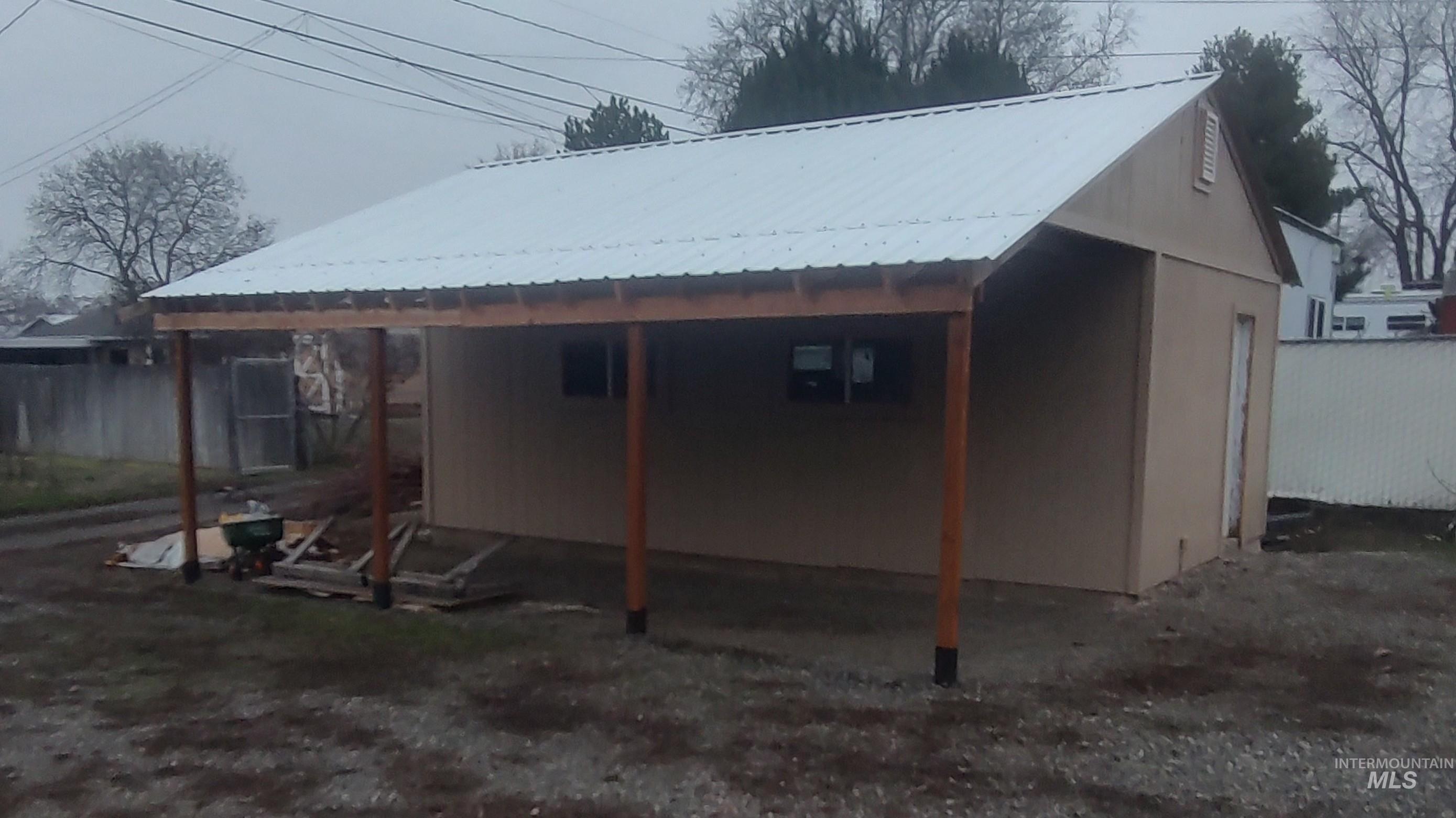 1039 15th St, Clarkston, Washington 99403, 2 Bedrooms, 2 Bathrooms, Residential For Sale, Price $305,000,MLS 98969786