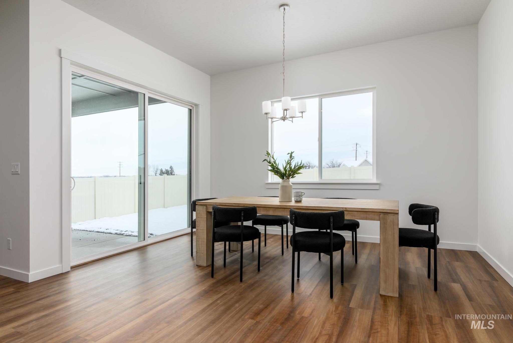 3675 N San Carlos Way, Star, Idaho 83669, 4 Bedrooms, 3 Bathrooms, Residential For Sale, Price $689,000,MLS 98969793