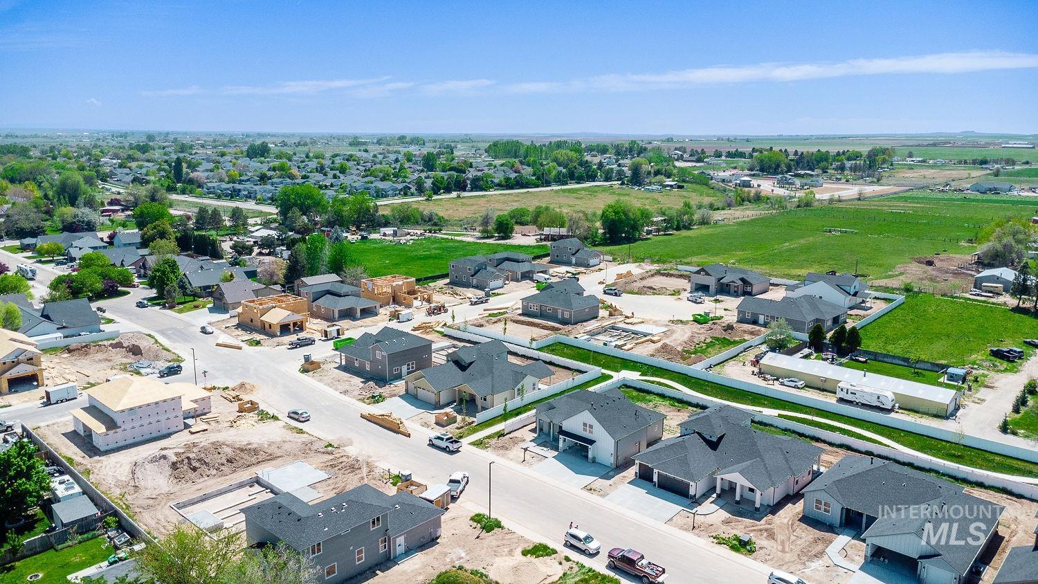 1071 W Troy Pl., Kuna, Idaho 83634, 4 Bedrooms, 2.5 Bathrooms, Residential For Sale, Price $614,999,MLS 98969803