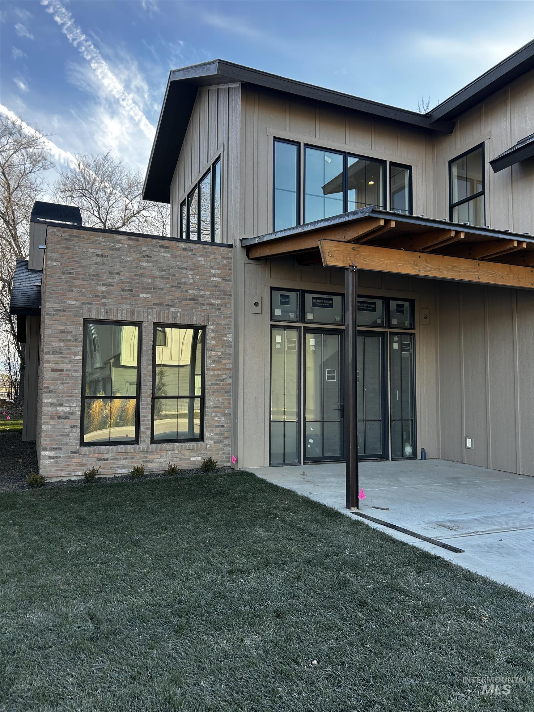 134 S Carbon Rivet Ave, Eagle, Idaho 83616, 3 Bedrooms, 2.5 Bathrooms, Residential For Sale, Price $1,195,000, 98969808