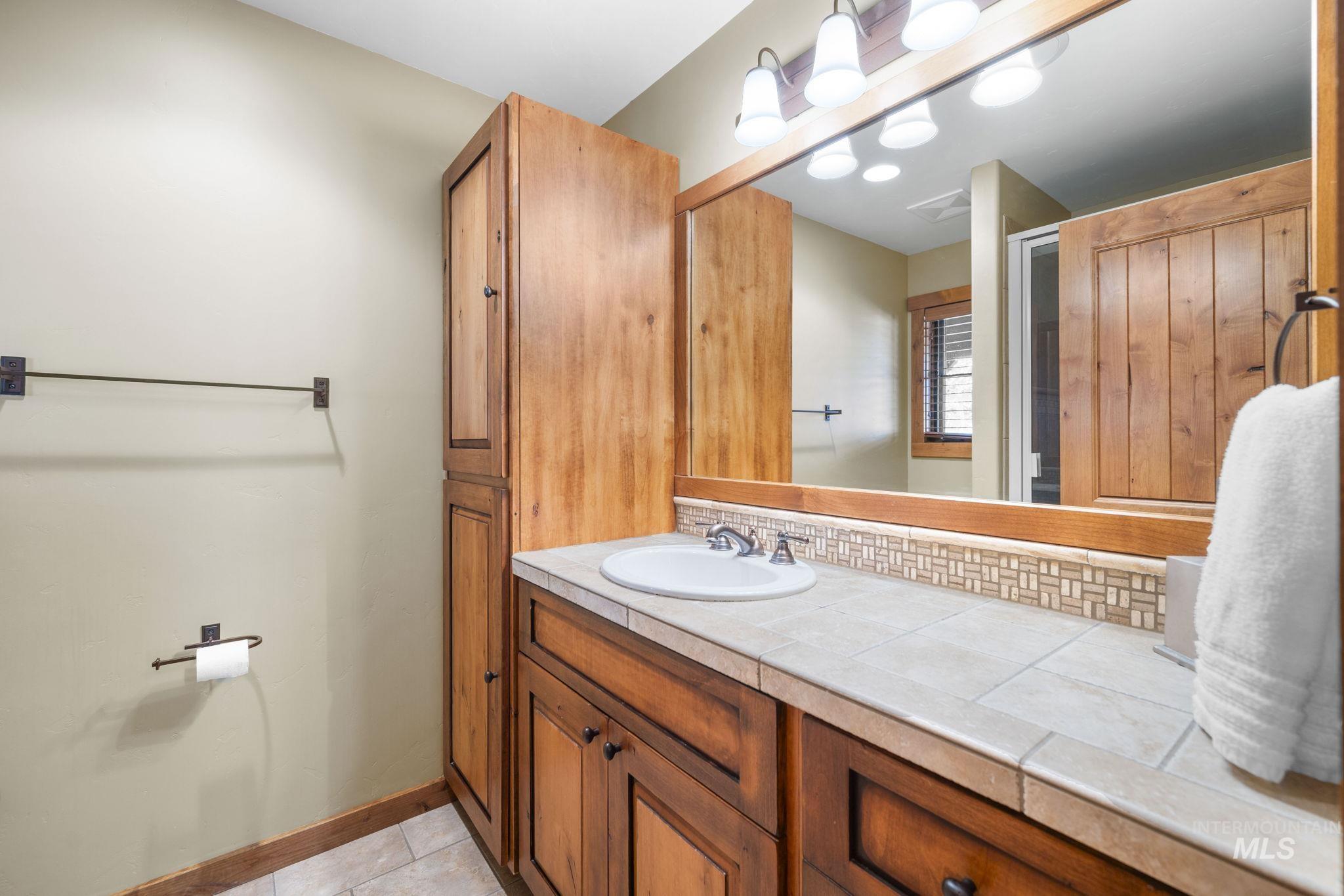 114 Twin Creeks, Donnelly, Idaho 83615, 3 Bedrooms, 3 Bathrooms, Residential For Sale, Price $1,589,000,MLS 98969809