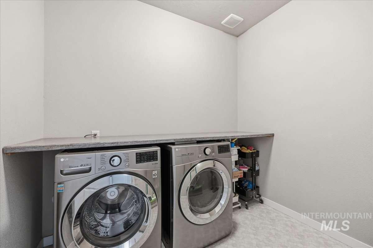 12076 W Terrazzo Dr, Nampa, Idaho 73651, 3 Bedrooms, 2 Bathrooms, Residential For Sale, Price $448,500, 98969812