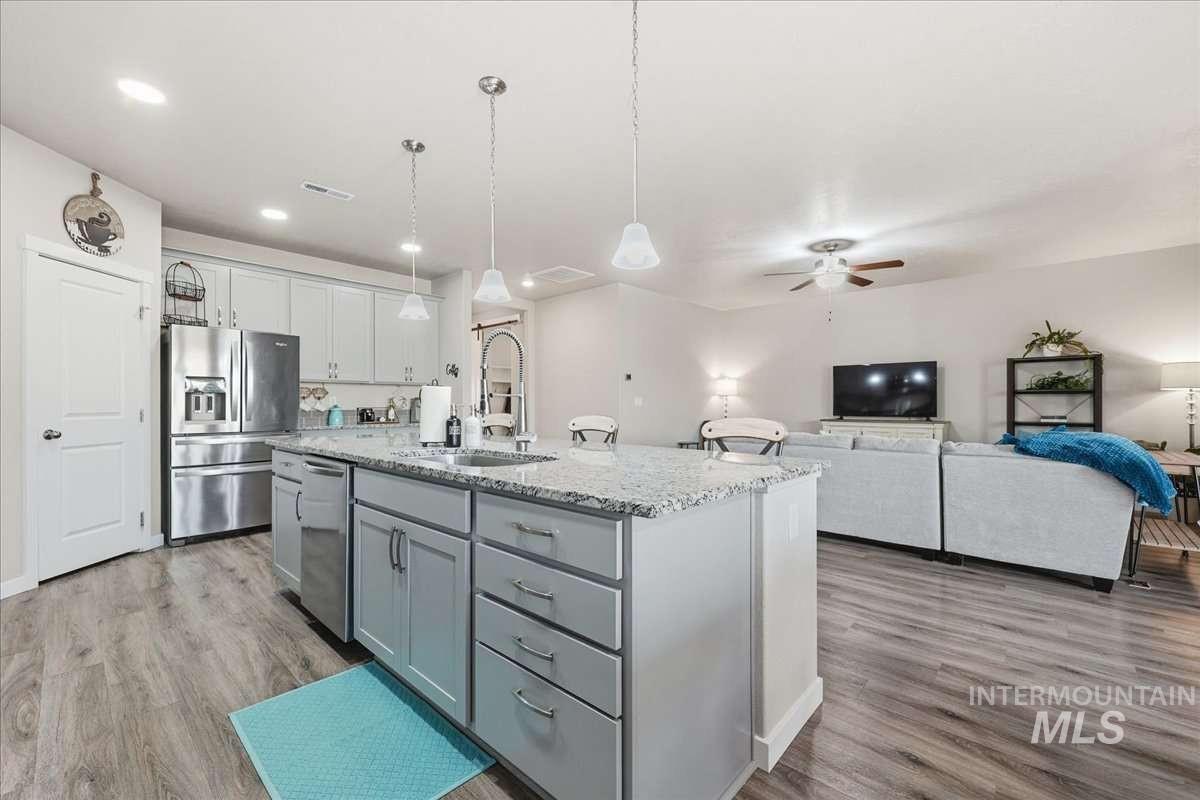 12076 W Terrazzo Dr, Nampa, Idaho 73651, 3 Bedrooms, 2 Bathrooms, Residential For Sale, Price $448,500, 98969812