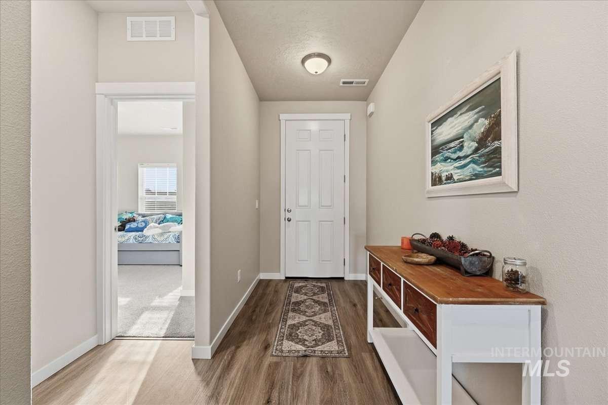 12076 W Terrazzo Dr, Nampa, Idaho 73651, 3 Bedrooms, 2 Bathrooms, Residential For Sale, Price $448,500, 98969812