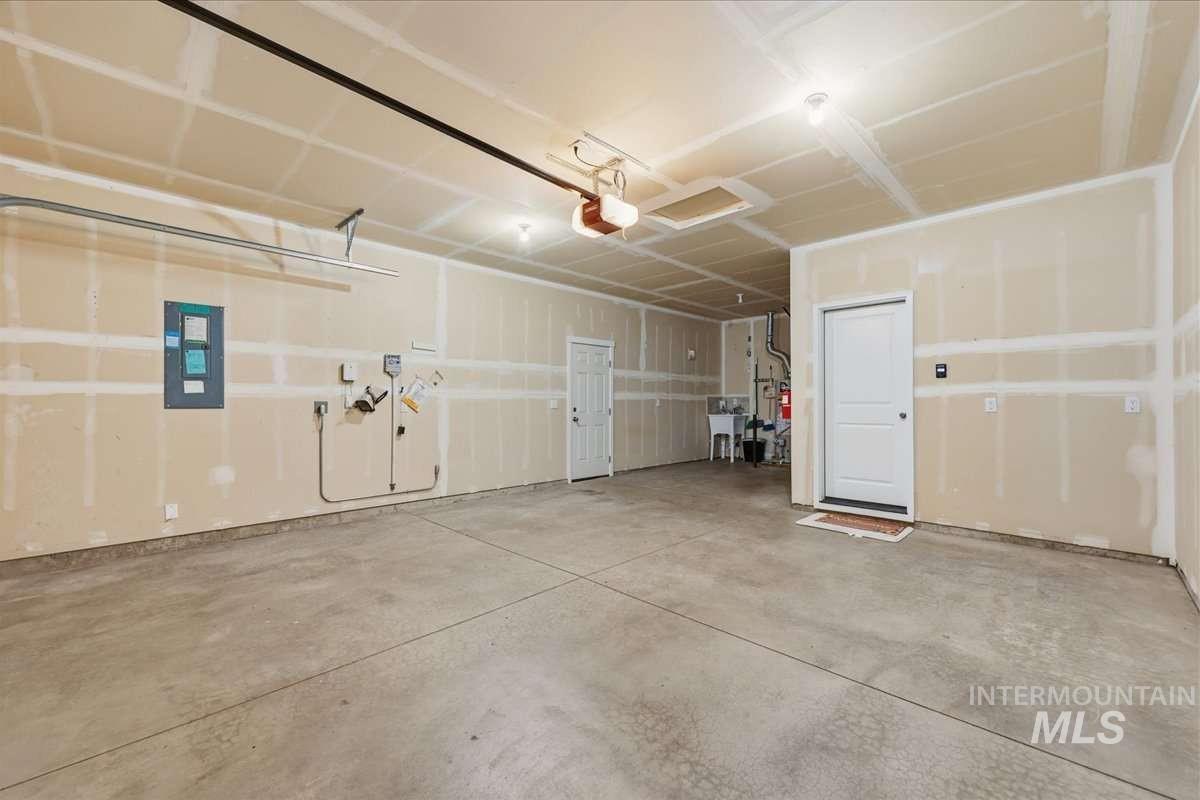 12076 W Terrazzo Dr, Nampa, Idaho 73651, 3 Bedrooms, 2 Bathrooms, Residential For Sale, Price $448,500, 98969812