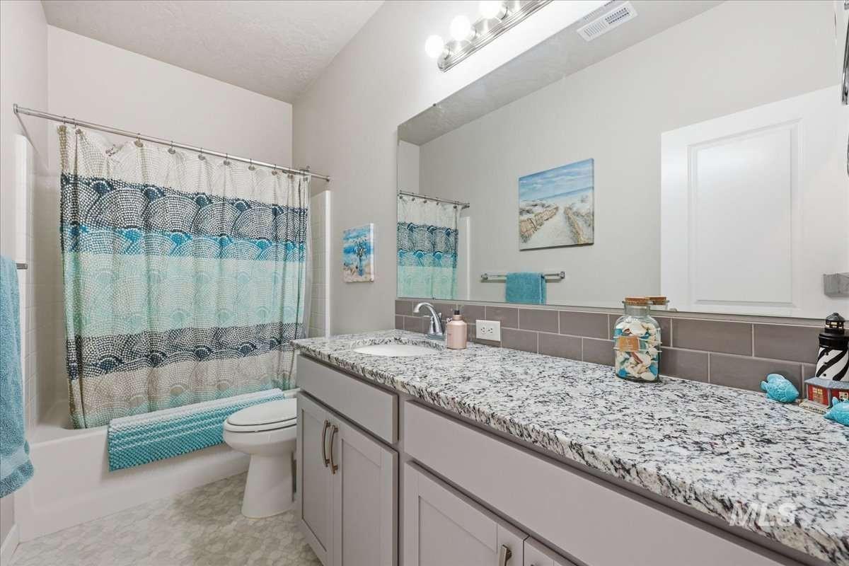 12076 W Terrazzo Dr, Nampa, Idaho 73651, 3 Bedrooms, 2 Bathrooms, Residential For Sale, Price $448,500, 98969812