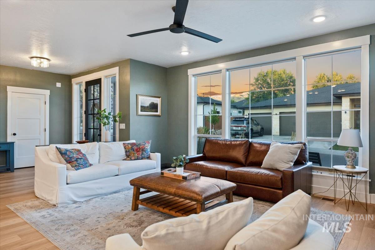 2569 S New Haven Ln., Boise, Idaho 83716, 3 Bedrooms, 2.5 Bathrooms, Residential For Sale, Price $789,900,MLS 98969822