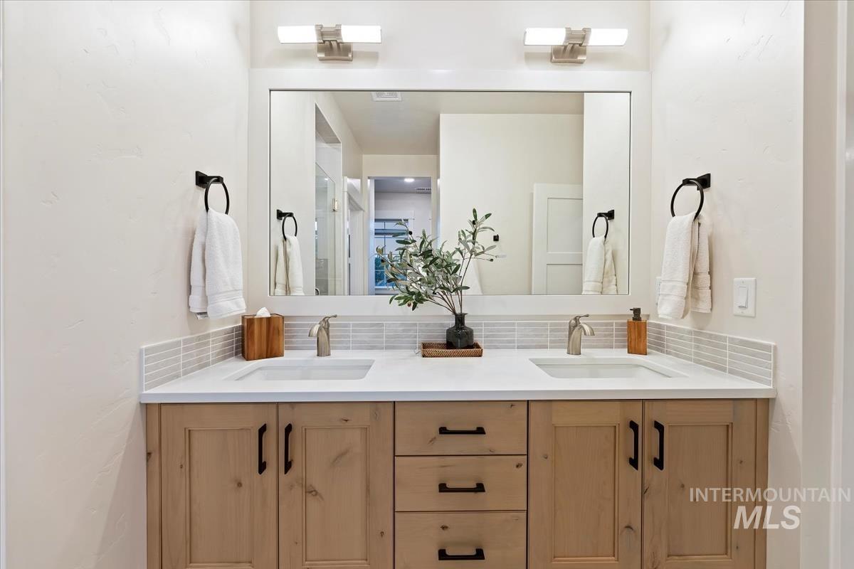 2569 S New Haven Ln., Boise, Idaho 83716, 3 Bedrooms, 2.5 Bathrooms, Residential For Sale, Price $789,900,MLS 98969822