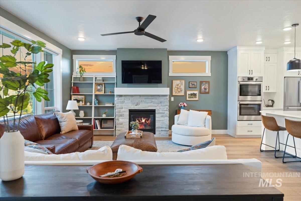 2569 S New Haven Ln., Boise, Idaho 83716, 3 Bedrooms, 2.5 Bathrooms, Residential For Sale, Price $789,900,MLS 98969822