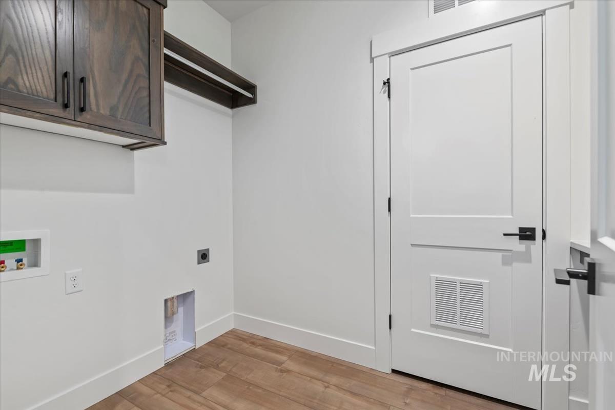 1715 N 31st St, Boise, Idaho 83703, 3 Bedrooms, 3.5 Bathrooms, Residential For Sale, Price $749,900,MLS 98969833