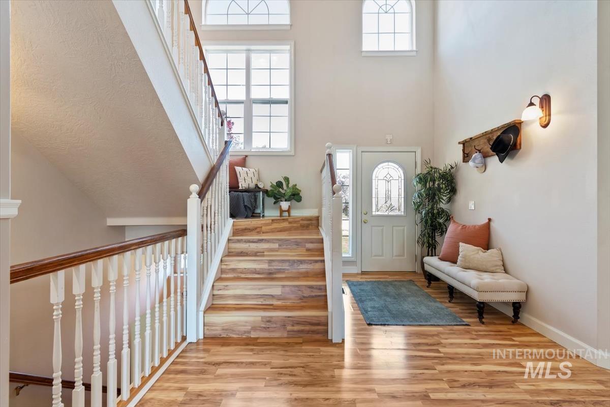 408 Hill RD S, Melba, Idaho 83641, 5 Bedrooms, 3.5 Bathrooms, Residential For Sale, Price $909,900, 98969843