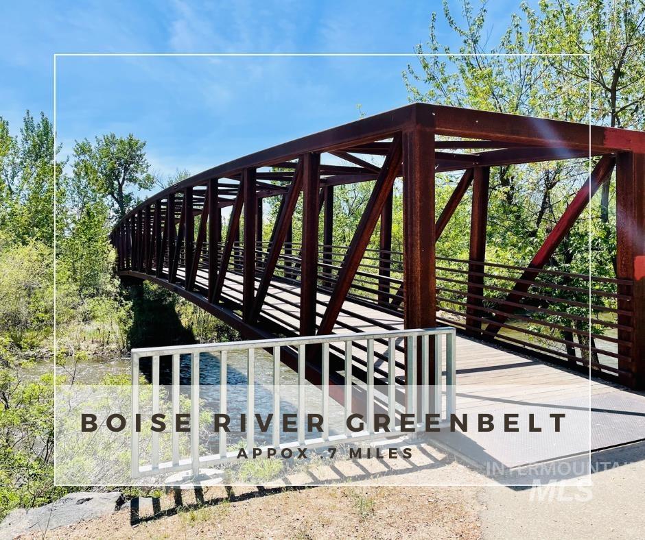 166 N Edgewood Ln, Eagle, Idaho 83616, 3 Bedrooms, 2.5 Bathrooms, Residential For Sale, Price $585,000, 98969844