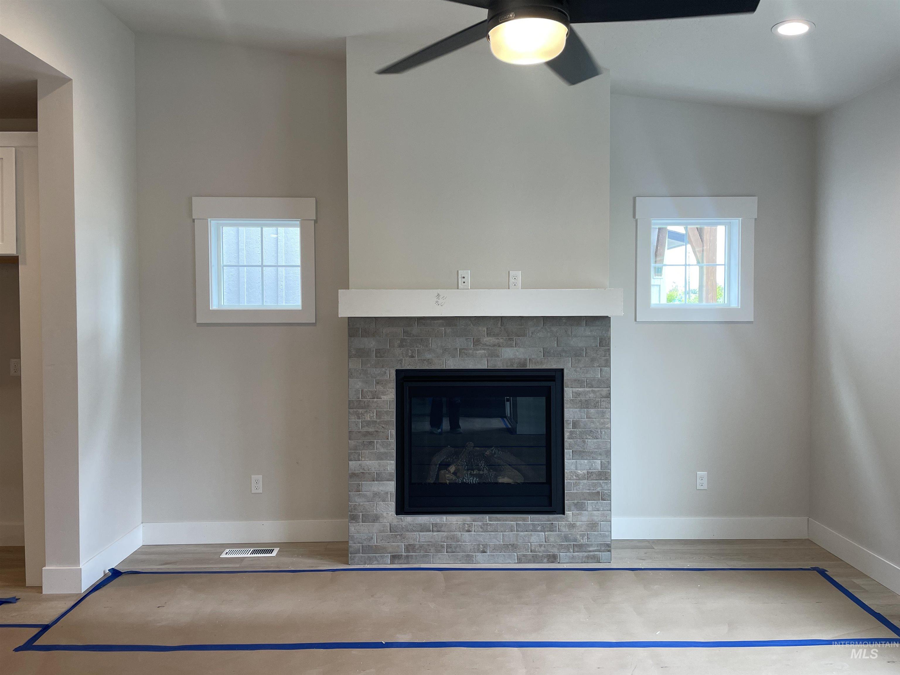 158 N Edgewood Ln, Eagle, Idaho 83616, 3 Bedrooms, 2.5 Bathrooms, Residential For Sale, Price $579,900,MLS 98969845