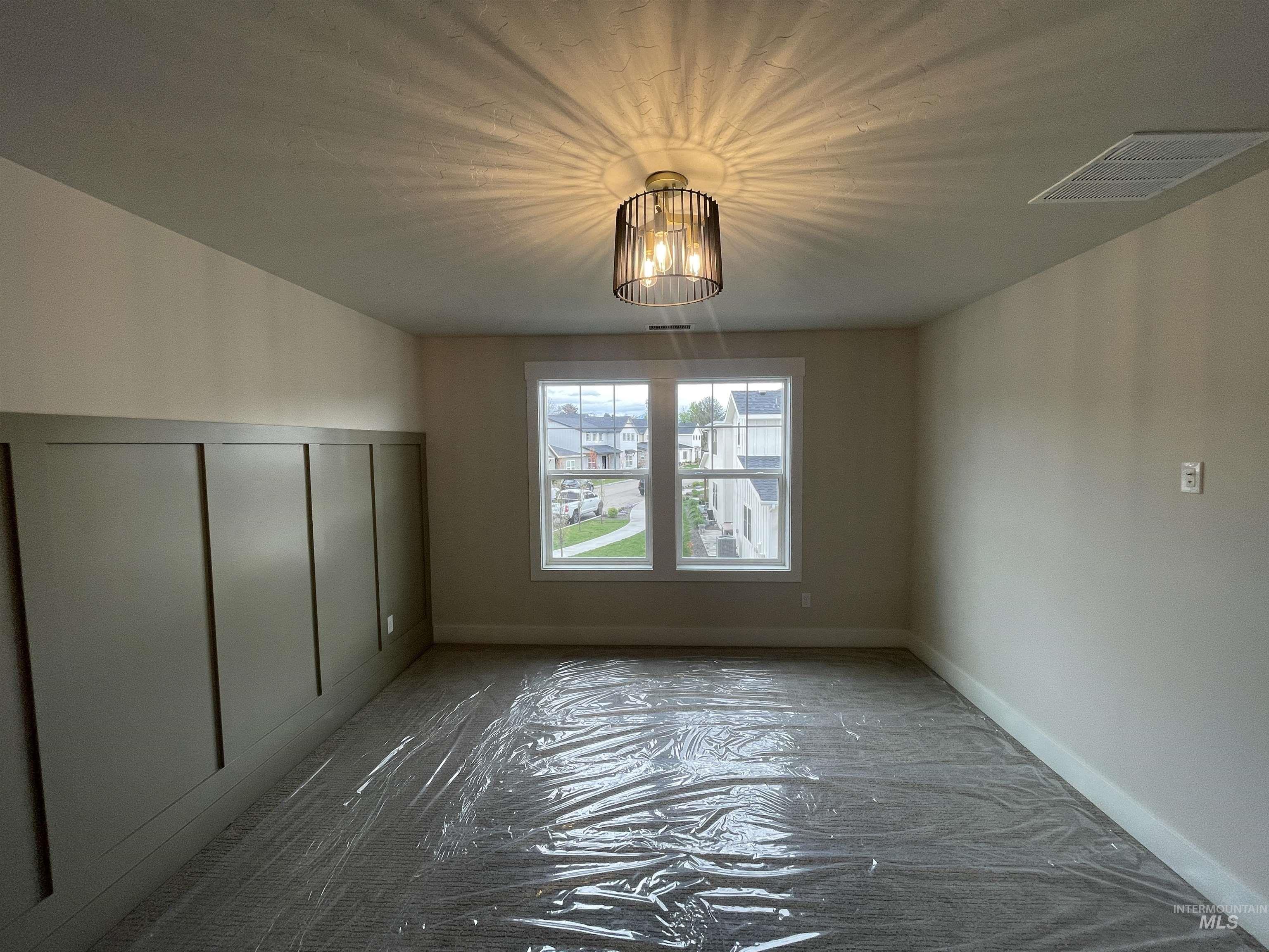 158 N Edgewood Ln, Eagle, Idaho 83616, 3 Bedrooms, 2.5 Bathrooms, Residential For Sale, Price $579,900,MLS 98969845