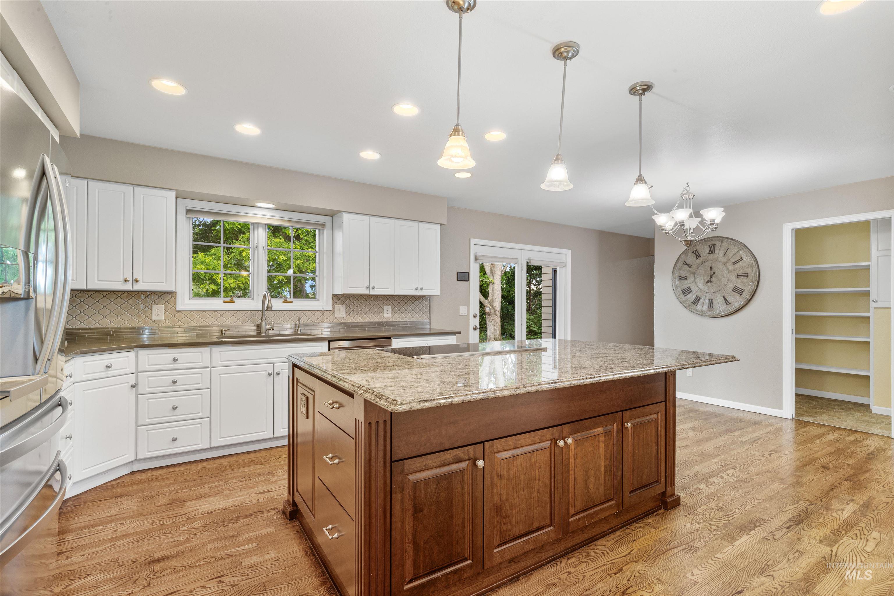 2220 14th Street, Lewiston, Idaho 83501, 5 Bedrooms, 4 Bathrooms, Residential For Sale, Price $699,000, 98969854