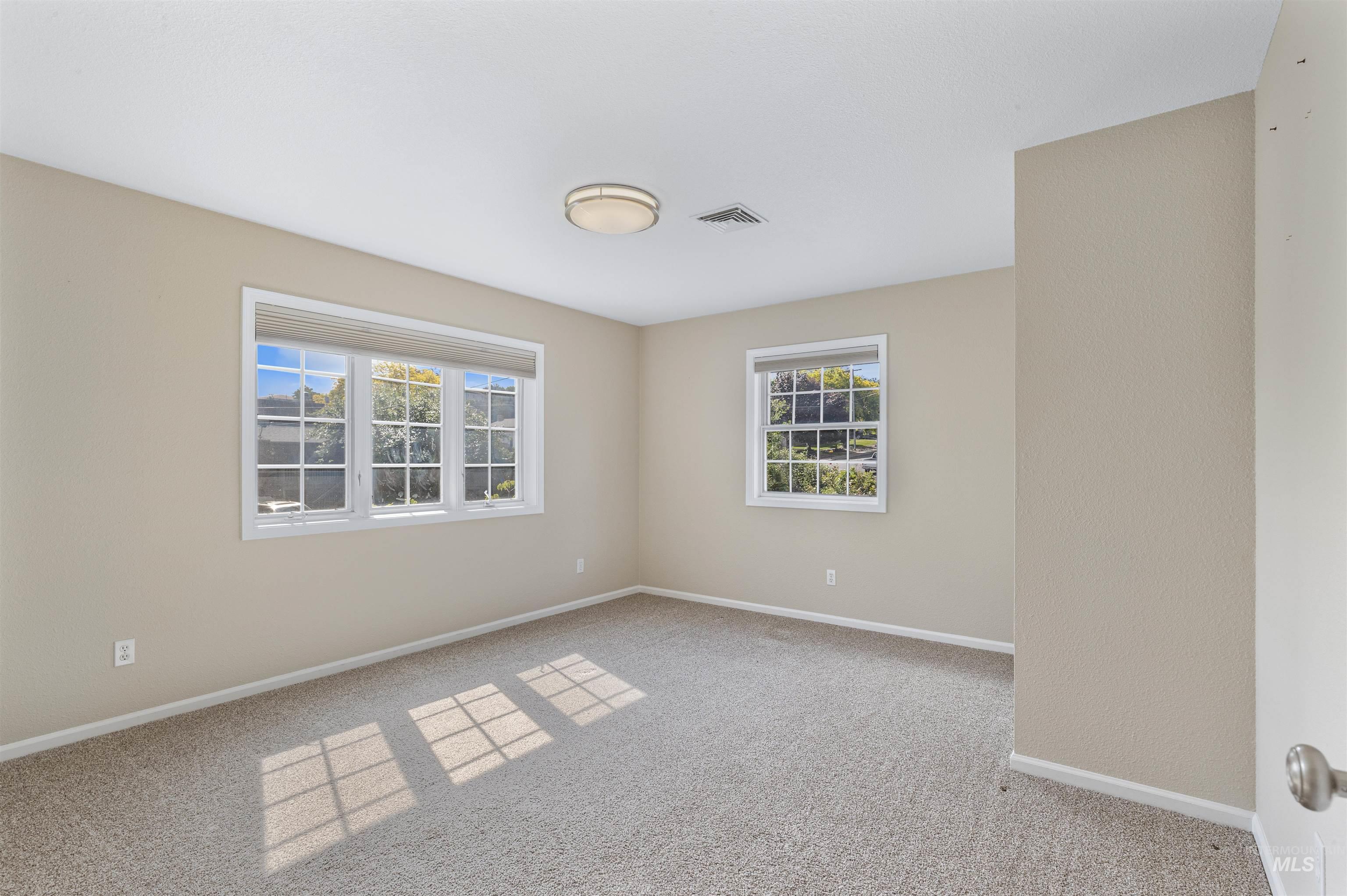 2220 14th Street, Lewiston, Idaho 83501, 5 Bedrooms, 4 Bathrooms, Residential For Sale, Price $699,000, 98969854