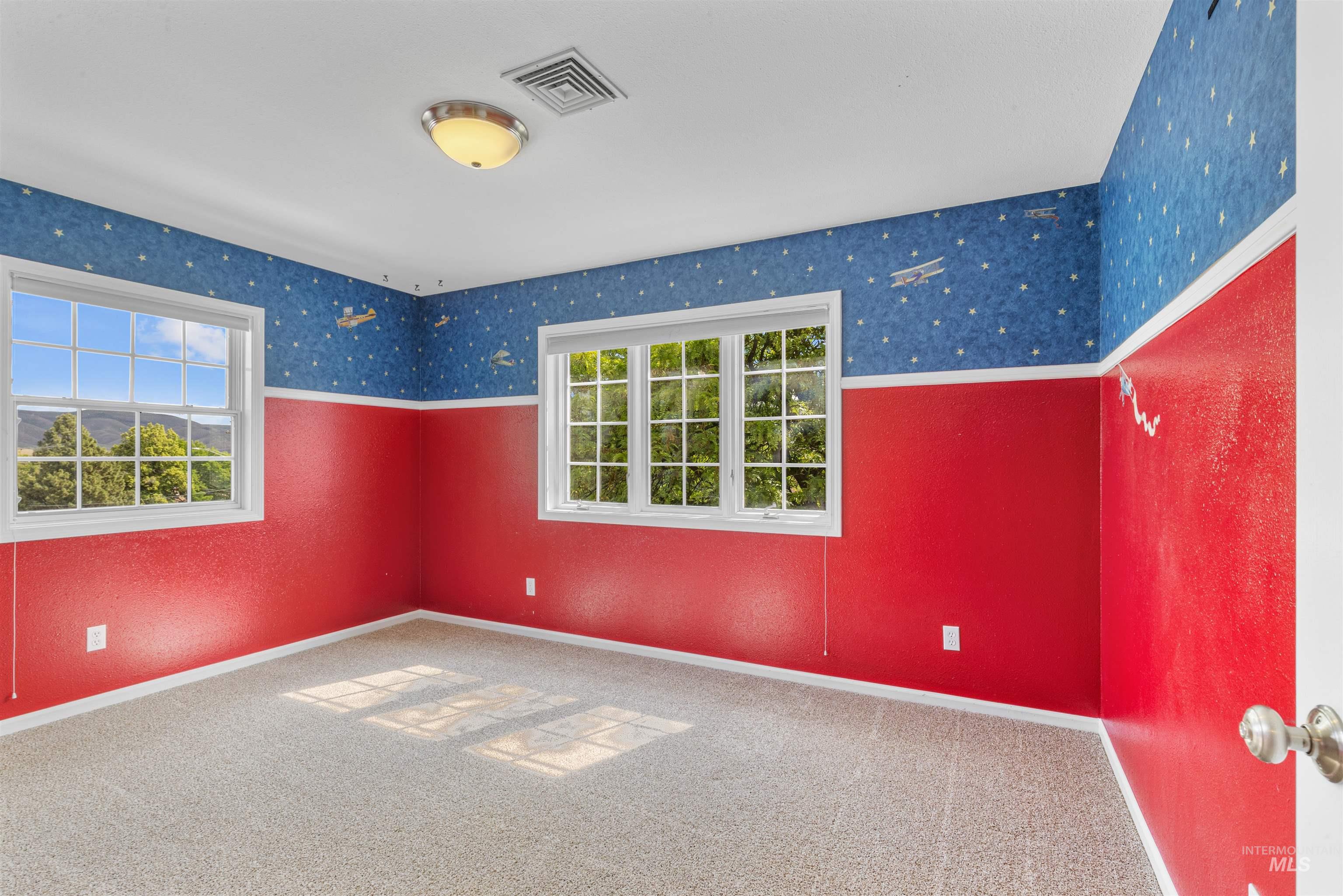 2220 14th Street, Lewiston, Idaho 83501, 5 Bedrooms, 4 Bathrooms, Residential For Sale, Price $699,000, 98969854