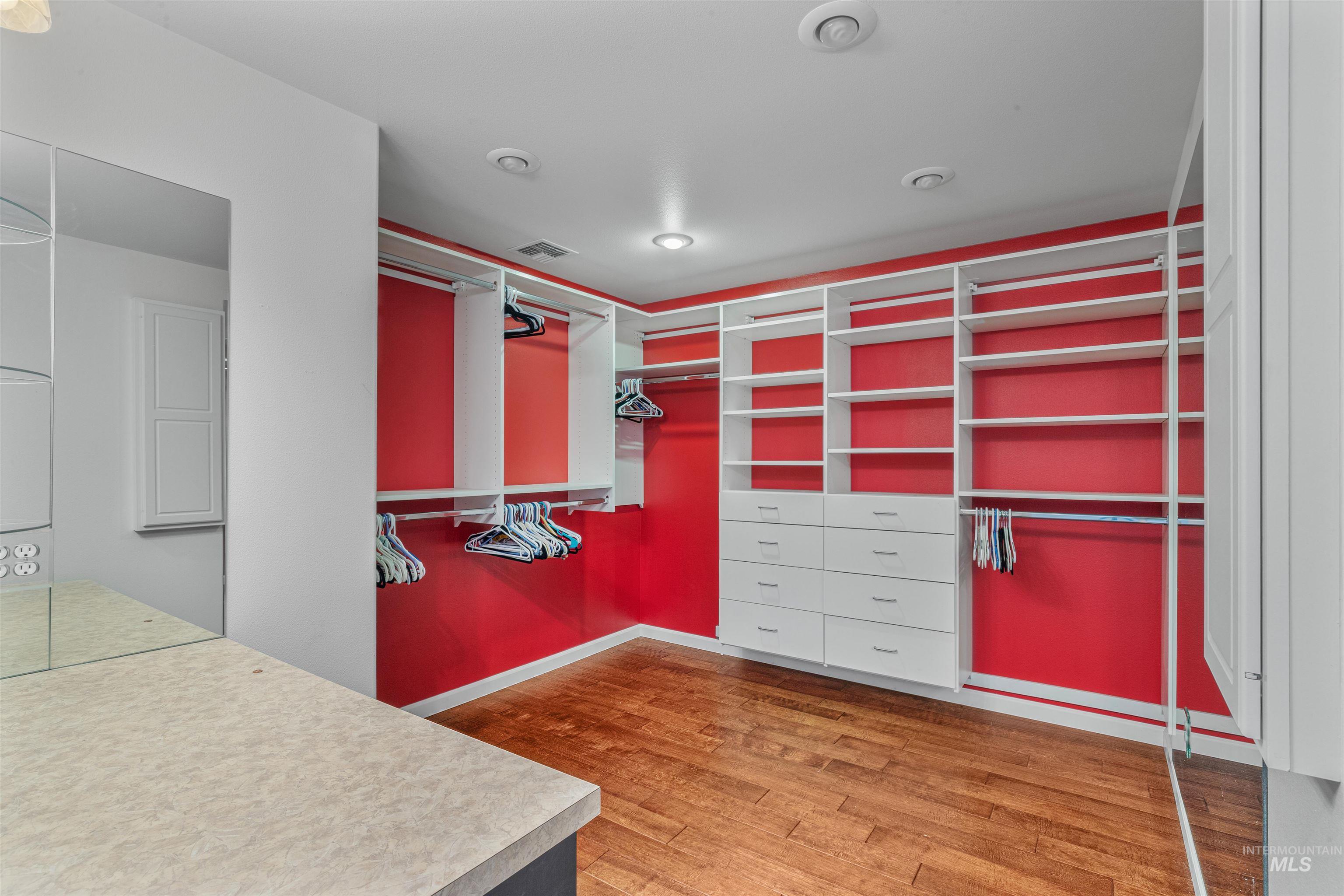 2220 14th Street, Lewiston, Idaho 83501, 5 Bedrooms, 4 Bathrooms, Residential For Sale, Price $699,000, 98969854