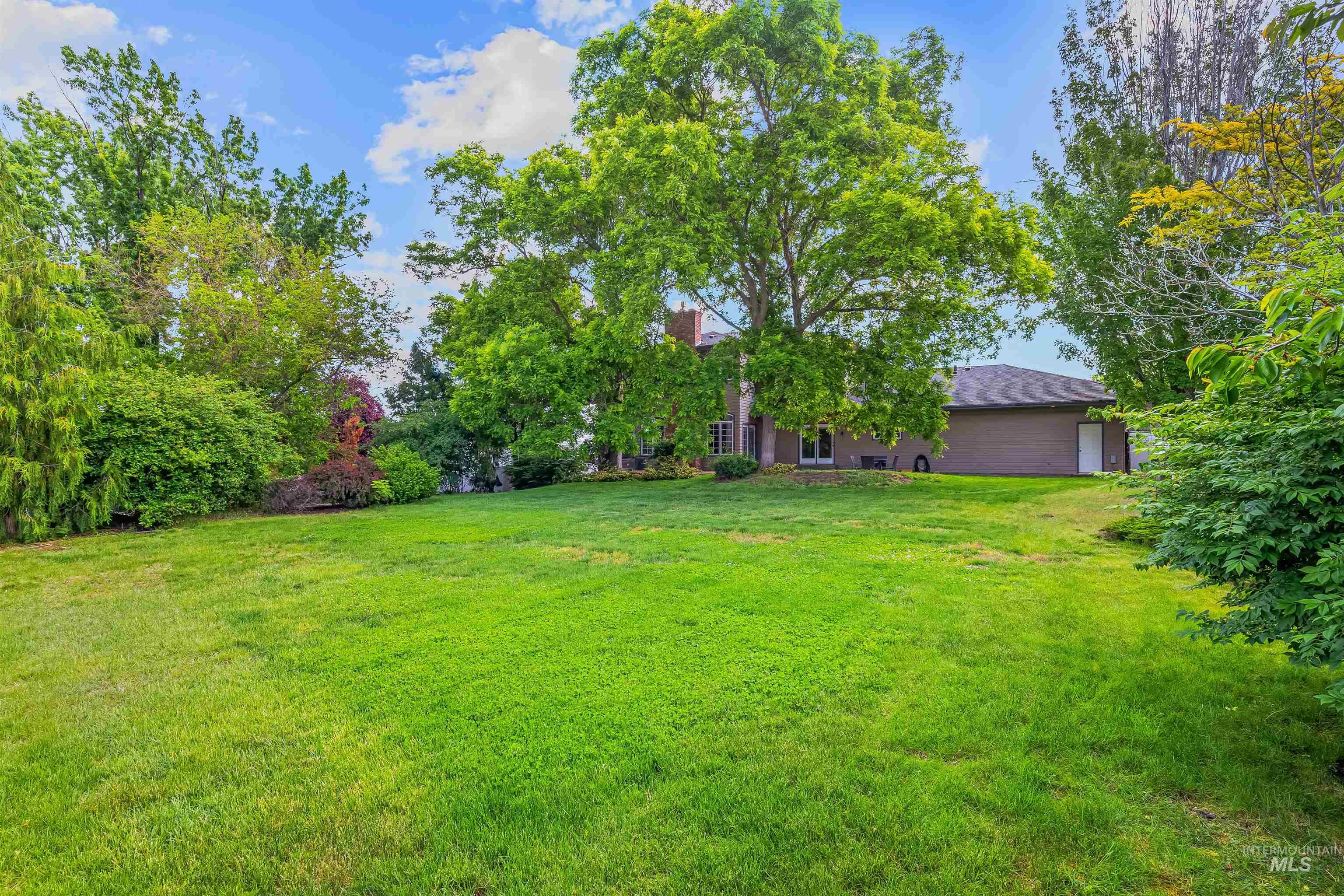 2220 14th Street, Lewiston, Idaho 83501, 5 Bedrooms, 4 Bathrooms, Residential For Sale, Price $699,000, 98969854