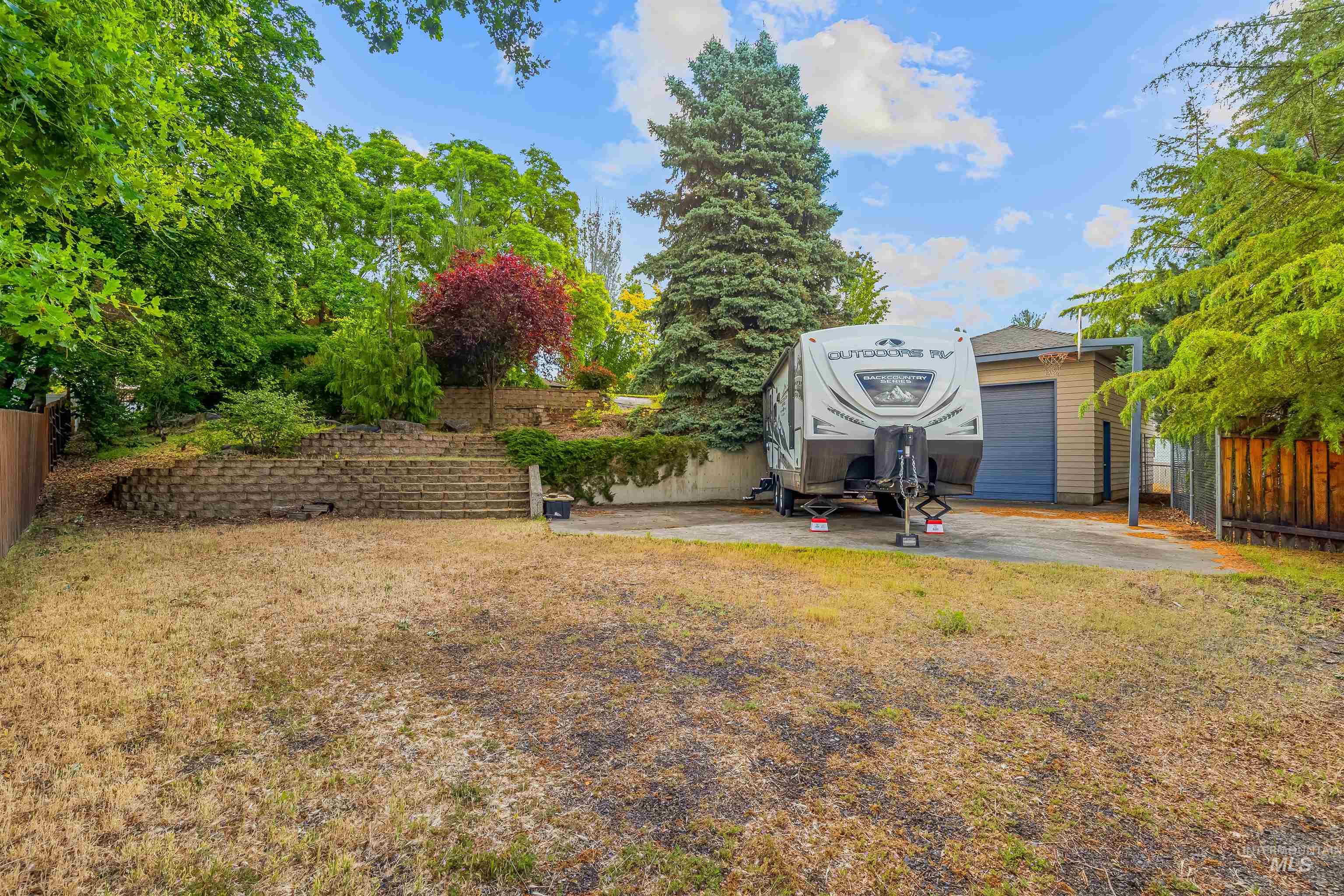 2220 14th Street, Lewiston, Idaho 83501, 5 Bedrooms, 4 Bathrooms, Residential For Sale, Price $699,000, 98969854