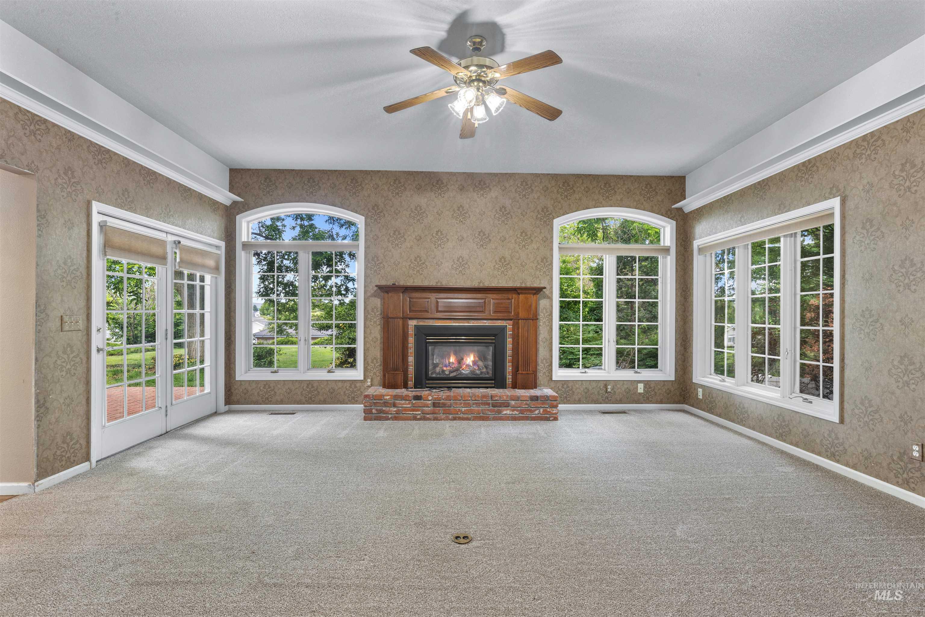 2220 14th Street, Lewiston, Idaho 83501, 5 Bedrooms, 4 Bathrooms, Residential For Sale, Price $699,000, 98969854