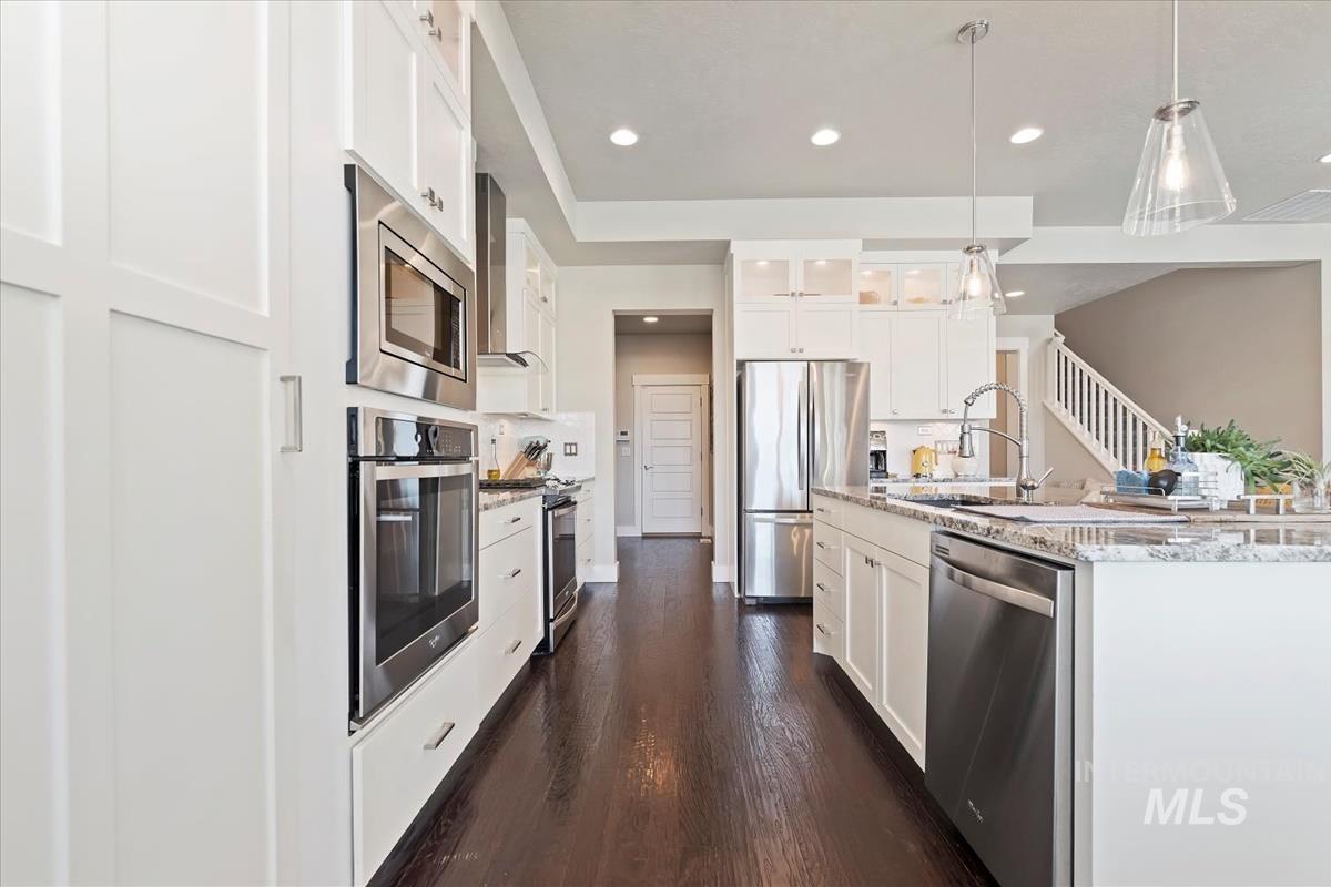 8014 S Bogus Ridge Way, Boise, Idaho 83716, 4 Bedrooms, 2.5 Bathrooms, Residential For Sale, Price $765,000,MLS 98969855