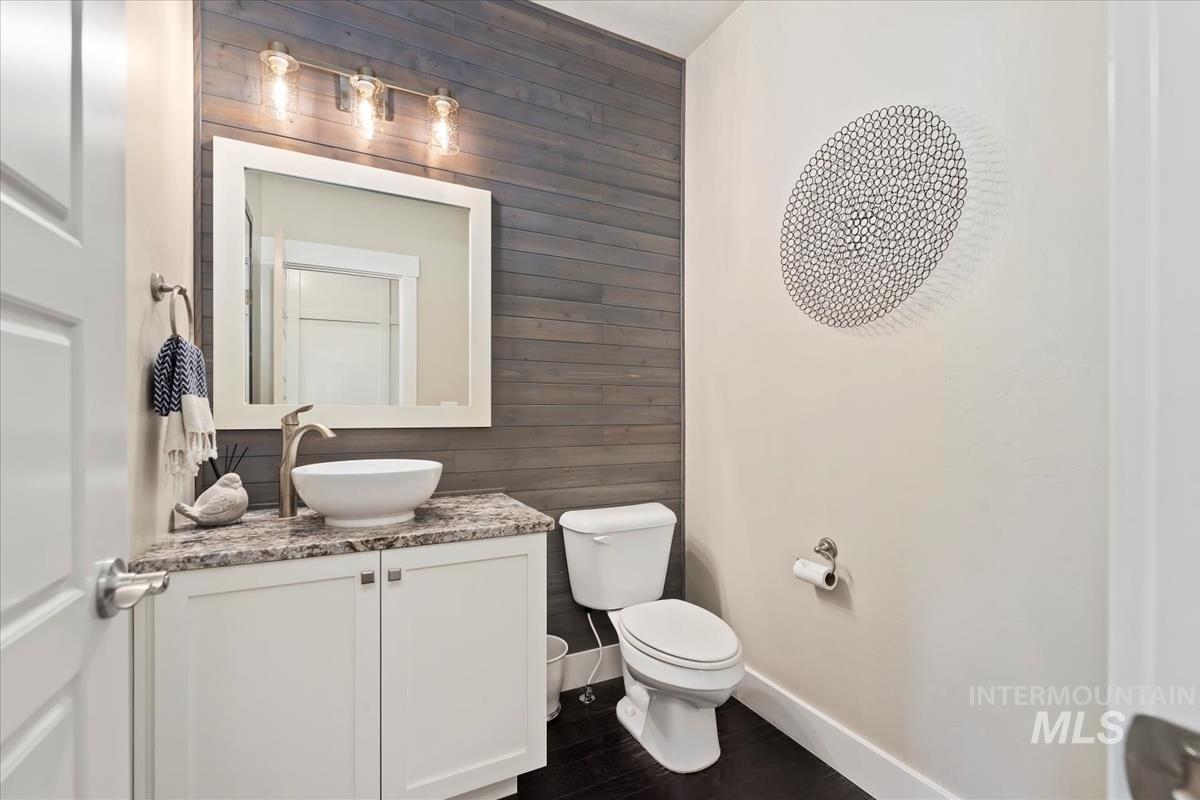 8014 S Bogus Ridge Way, Boise, Idaho 83716, 4 Bedrooms, 2.5 Bathrooms, Residential For Sale, Price $765,000,MLS 98969855