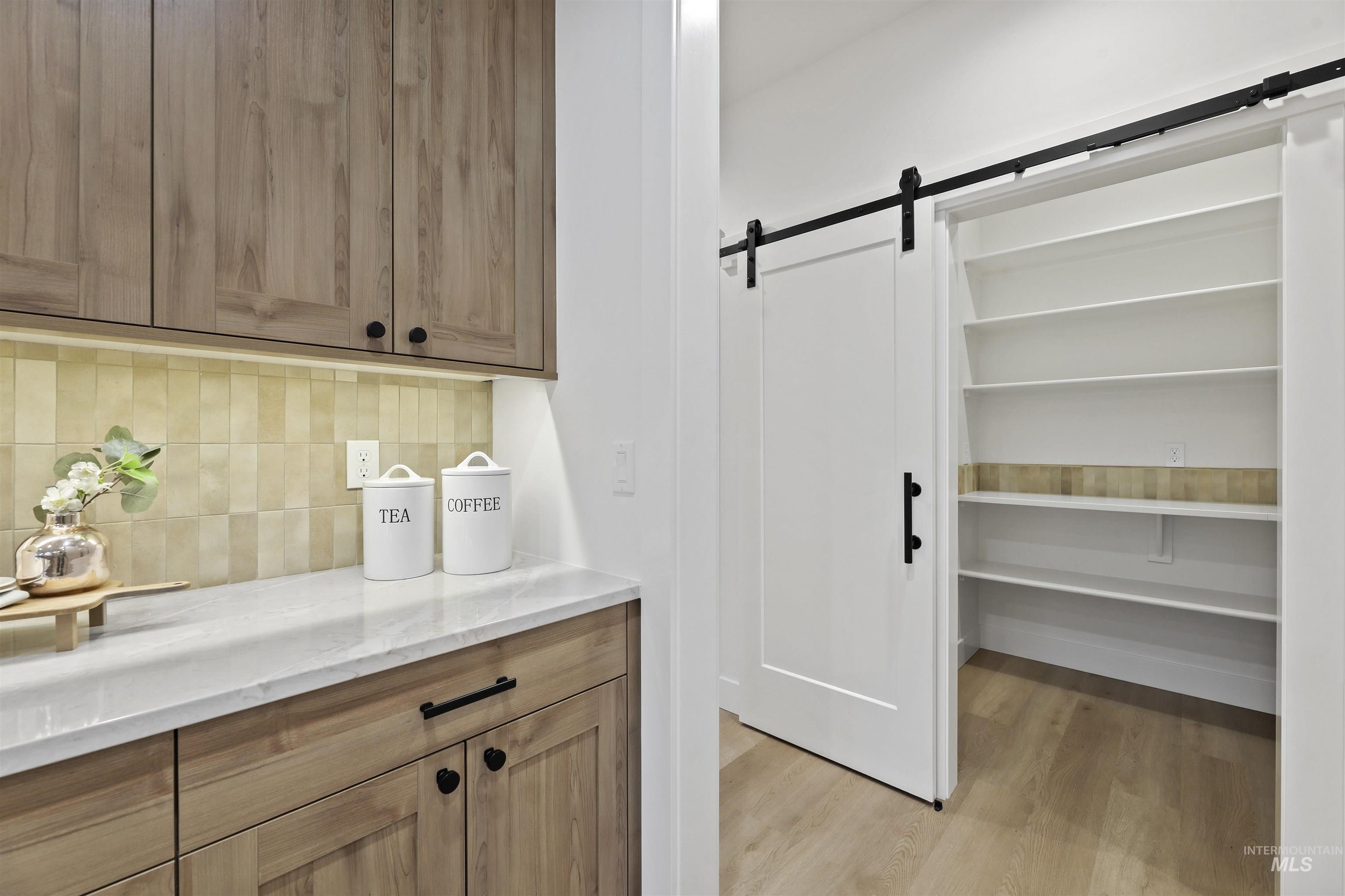 5615 W Haughburn Dr, Eagle, Idaho 83616, 3 Bedrooms, 2.5 Bathrooms, Residential For Sale, Price $899,000, 98969857