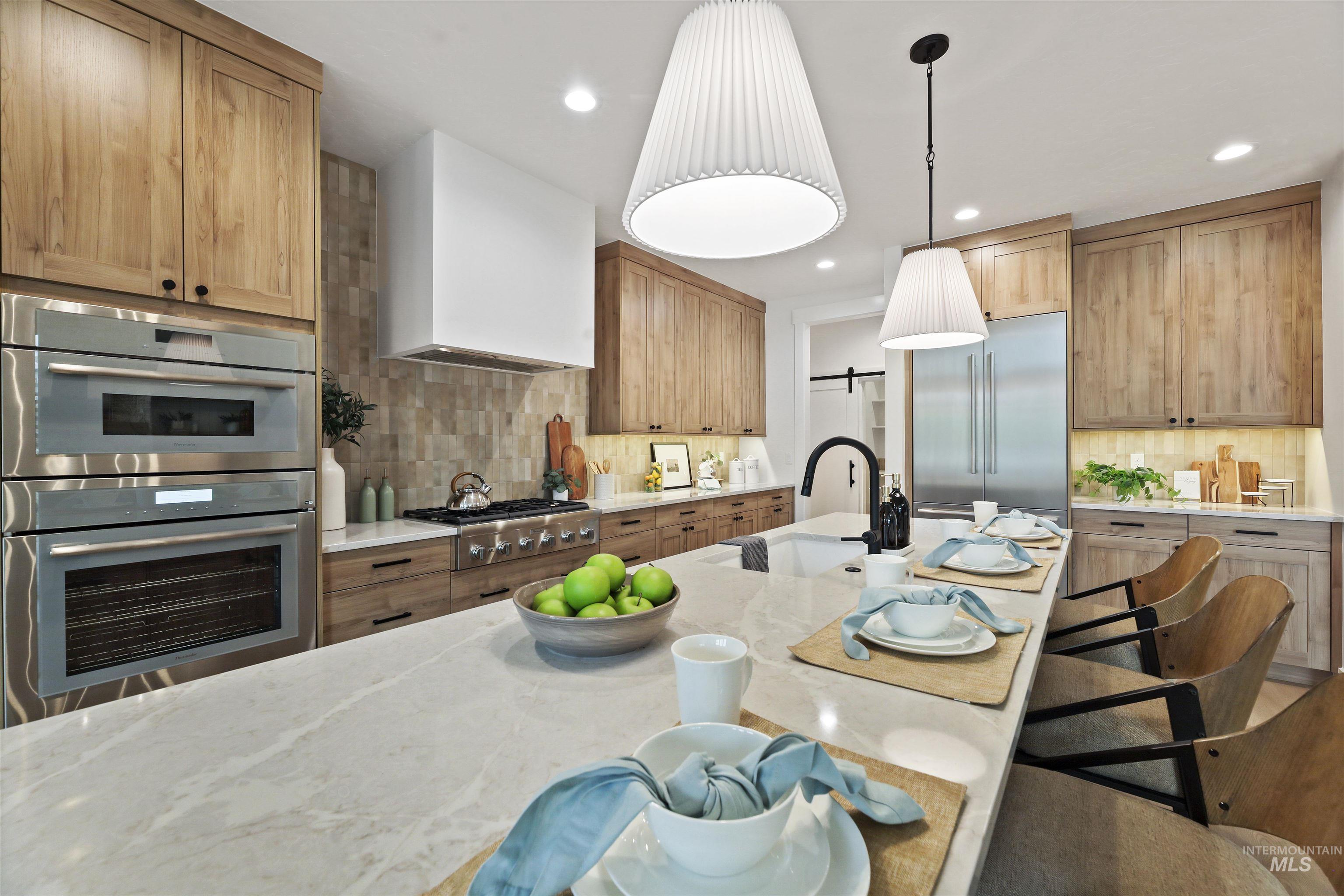 5615 W Haughburn Dr, Eagle, Idaho 83616, 3 Bedrooms, 2.5 Bathrooms, Residential For Sale, Price $899,000,MLS 98969857