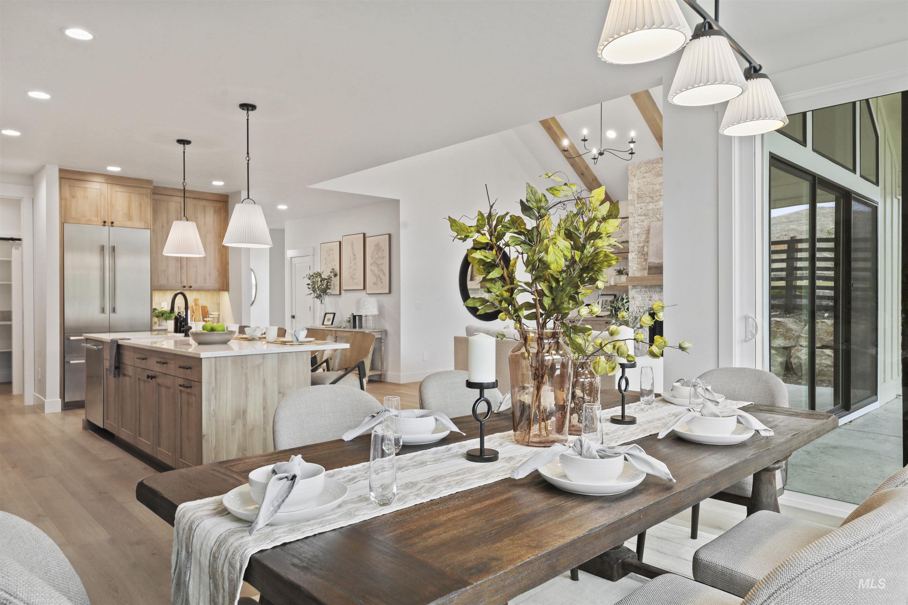 5615 W Haughburn Dr, Eagle, Idaho 83616, 3 Bedrooms, 2.5 Bathrooms, Residential For Sale, Price $899,000,MLS 98969857