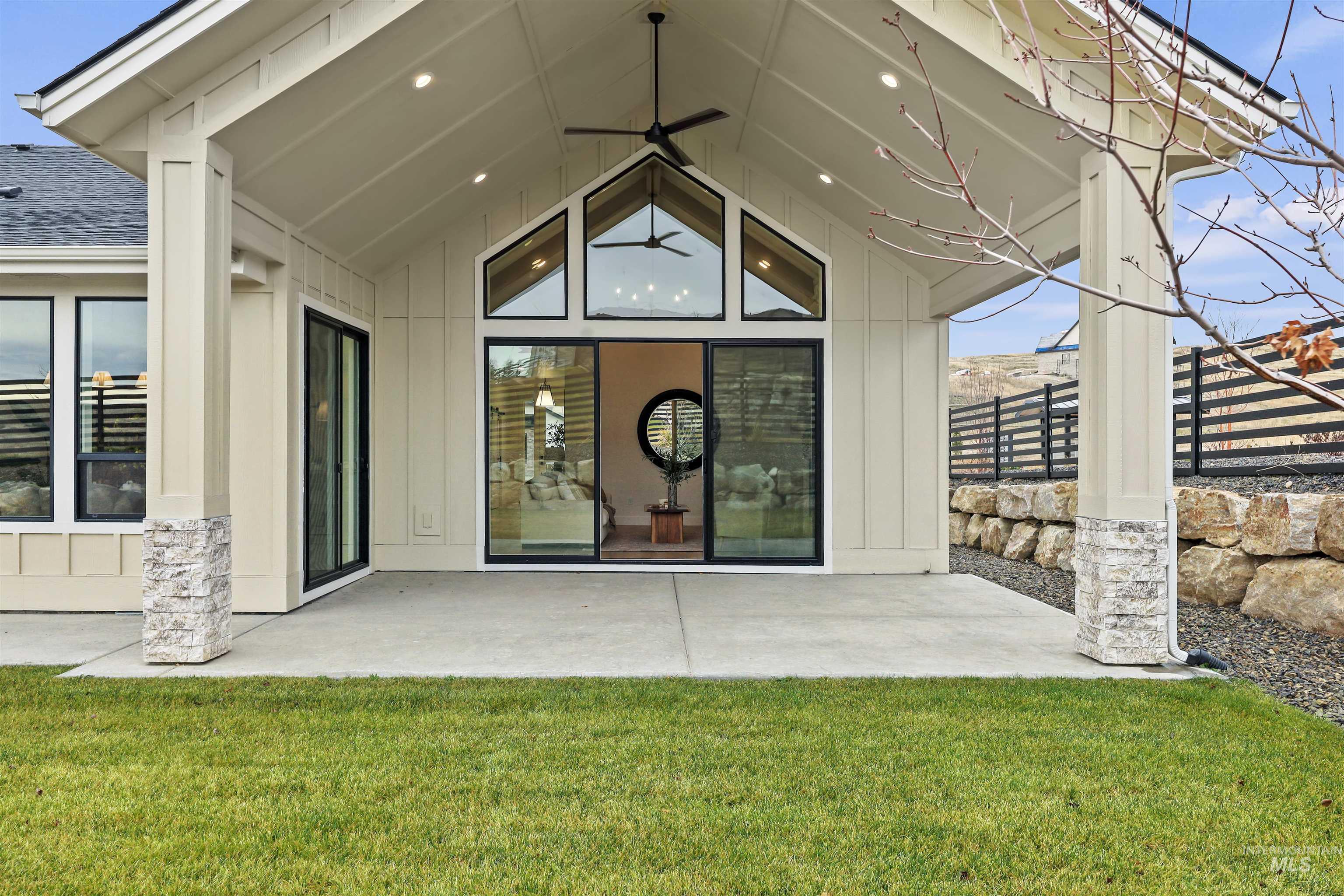 5615 W Haughburn Dr, Eagle, Idaho 83616, 3 Bedrooms, 2.5 Bathrooms, Residential For Sale, Price $899,000, 98969857