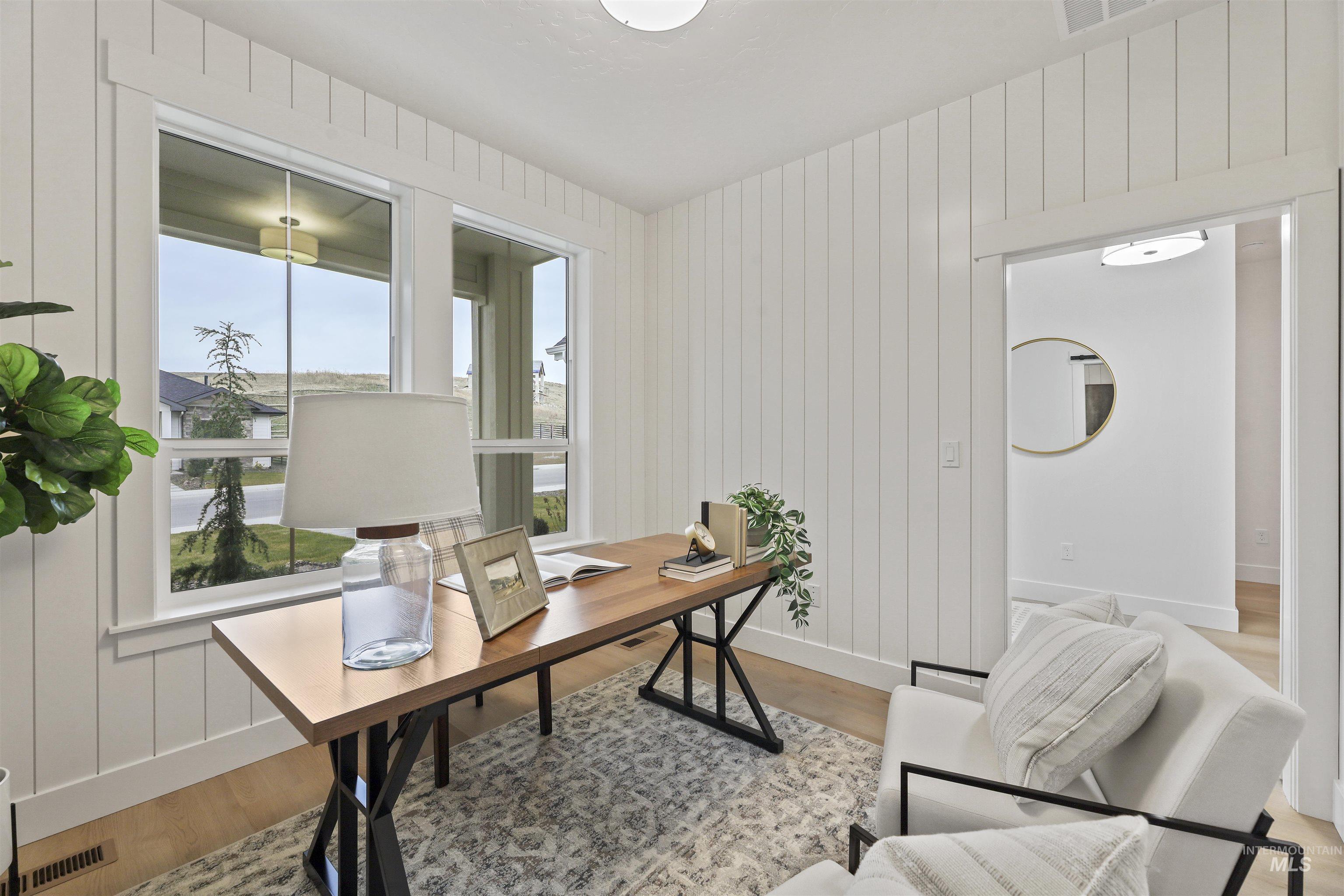 5615 W Haughburn Dr, Eagle, Idaho 83616, 3 Bedrooms, 2.5 Bathrooms, Residential For Sale, Price $899,000, 98969857