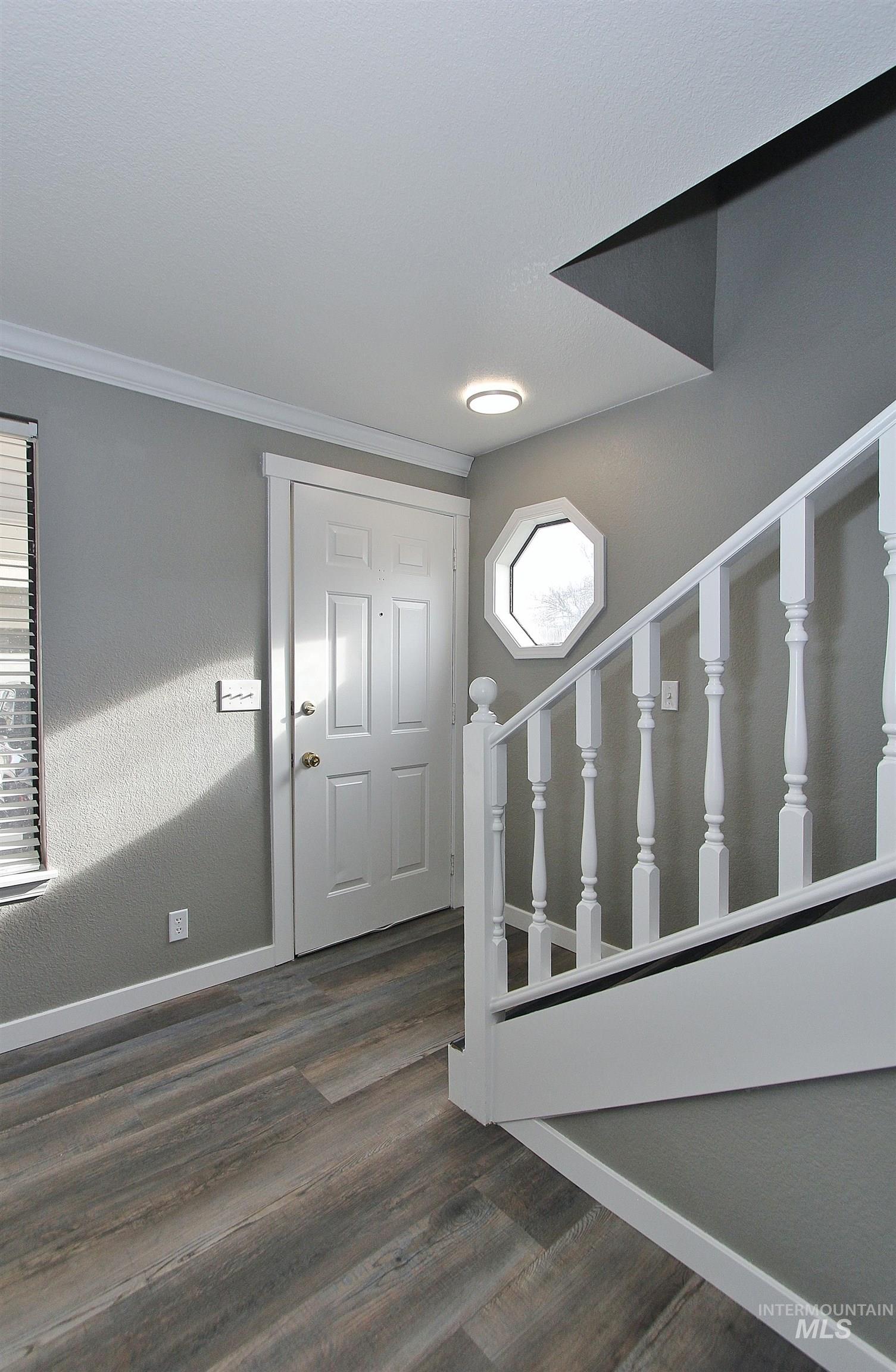 1417 E Carter Ln, Boise, Idaho 83706, 2 Bedrooms, 1.5 Bathrooms, Residential For Sale, Price $335,000,MLS 98969860