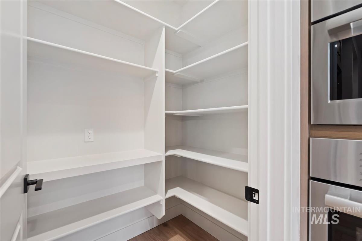 6538 E Lucy Dr., Eagle, Idaho 83629, 3 Bedrooms, 3 Bathrooms, Residential For Sale, Price $579,880, 98969864