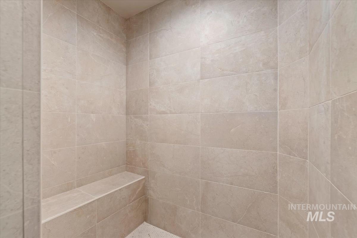 6538 E Lucy Dr., Eagle, Idaho 83629, 3 Bedrooms, 3 Bathrooms, Residential For Sale, Price $579,880, 98969864