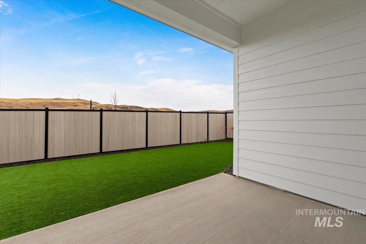 6538 E Lucy Dr., Eagle, Idaho 83629, 3 Bedrooms, 3 Bathrooms, Residential For Sale, Price $579,880, 98969864