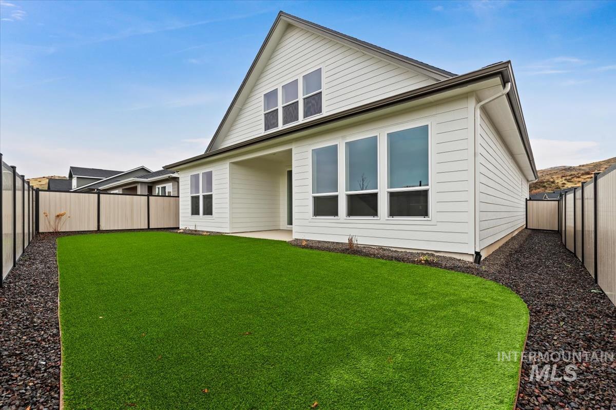 6538 E Lucy Dr., Eagle, Idaho 83629, 3 Bedrooms, 3 Bathrooms, Residential For Sale, Price $579,880, 98969864