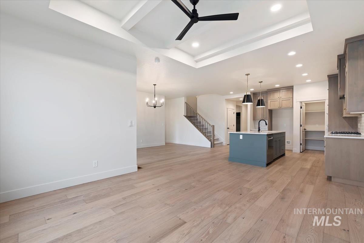 6538 E Lucy Dr., Eagle, Idaho 83629, 3 Bedrooms, 3 Bathrooms, Residential For Sale, Price $579,880, 98969864