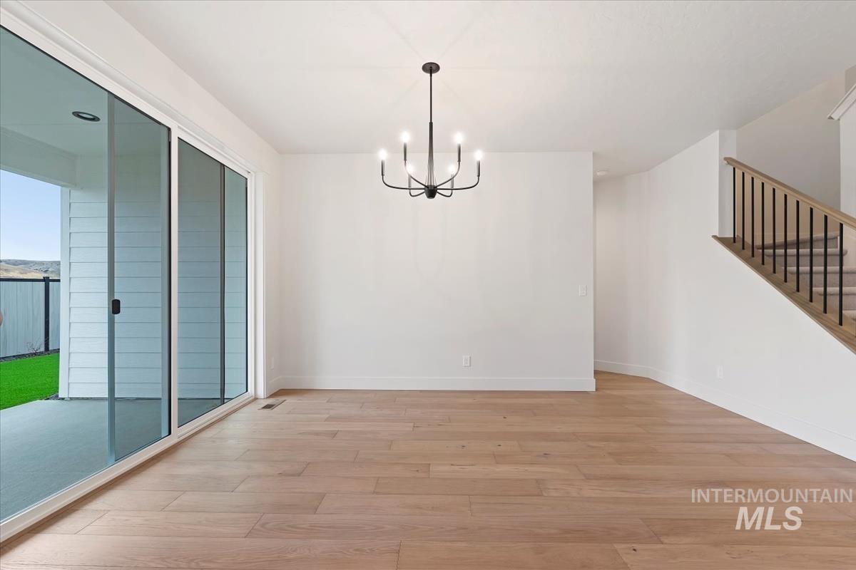 6538 E Lucy Dr., Eagle, Idaho 83629, 3 Bedrooms, 3 Bathrooms, Residential For Sale, Price $579,880, 98969864