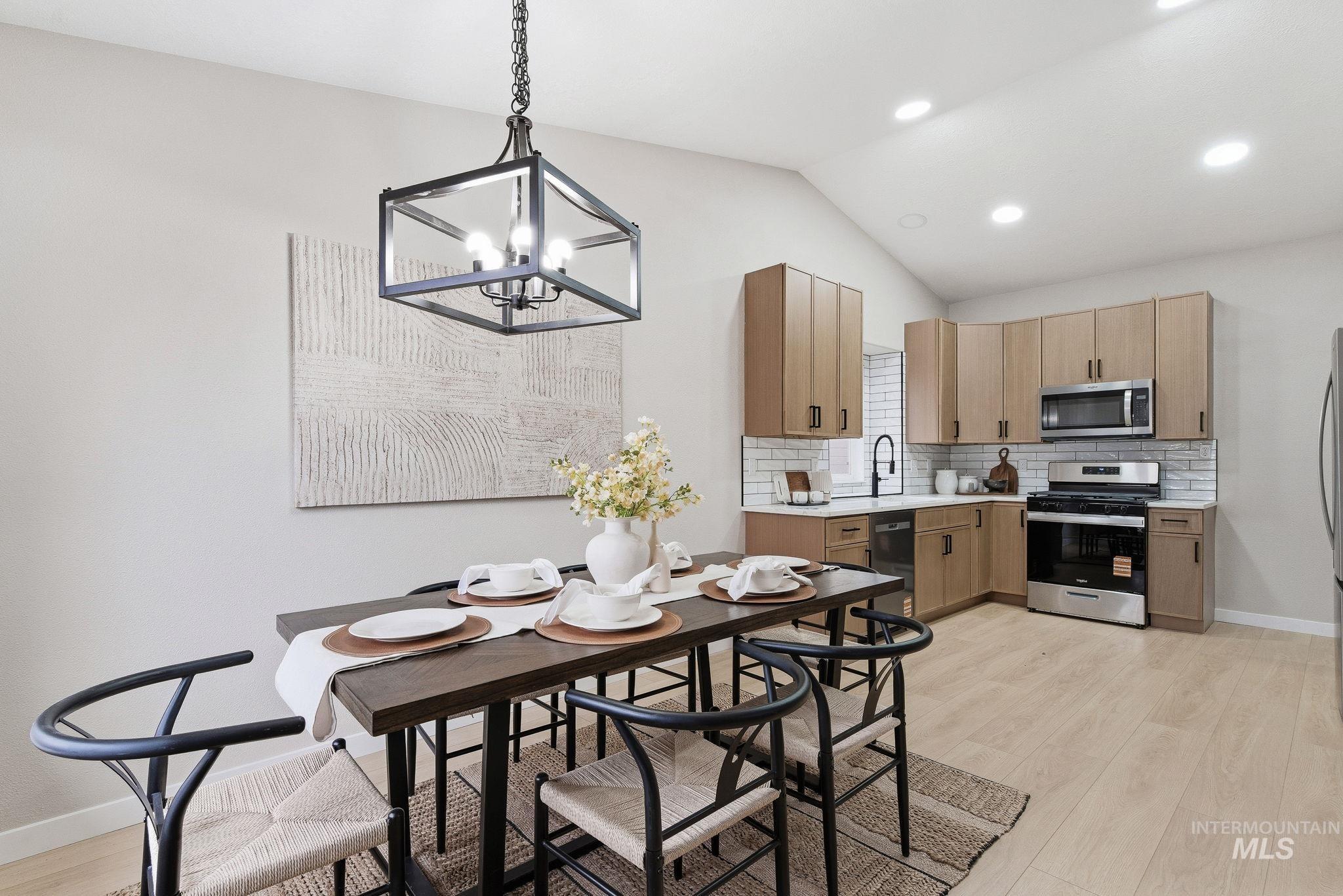 4248 S Trailridge, Boise, Idaho 83716, 3 Bedrooms, 2 Bathrooms, Residential For Sale, Price $479,900,MLS 98969874