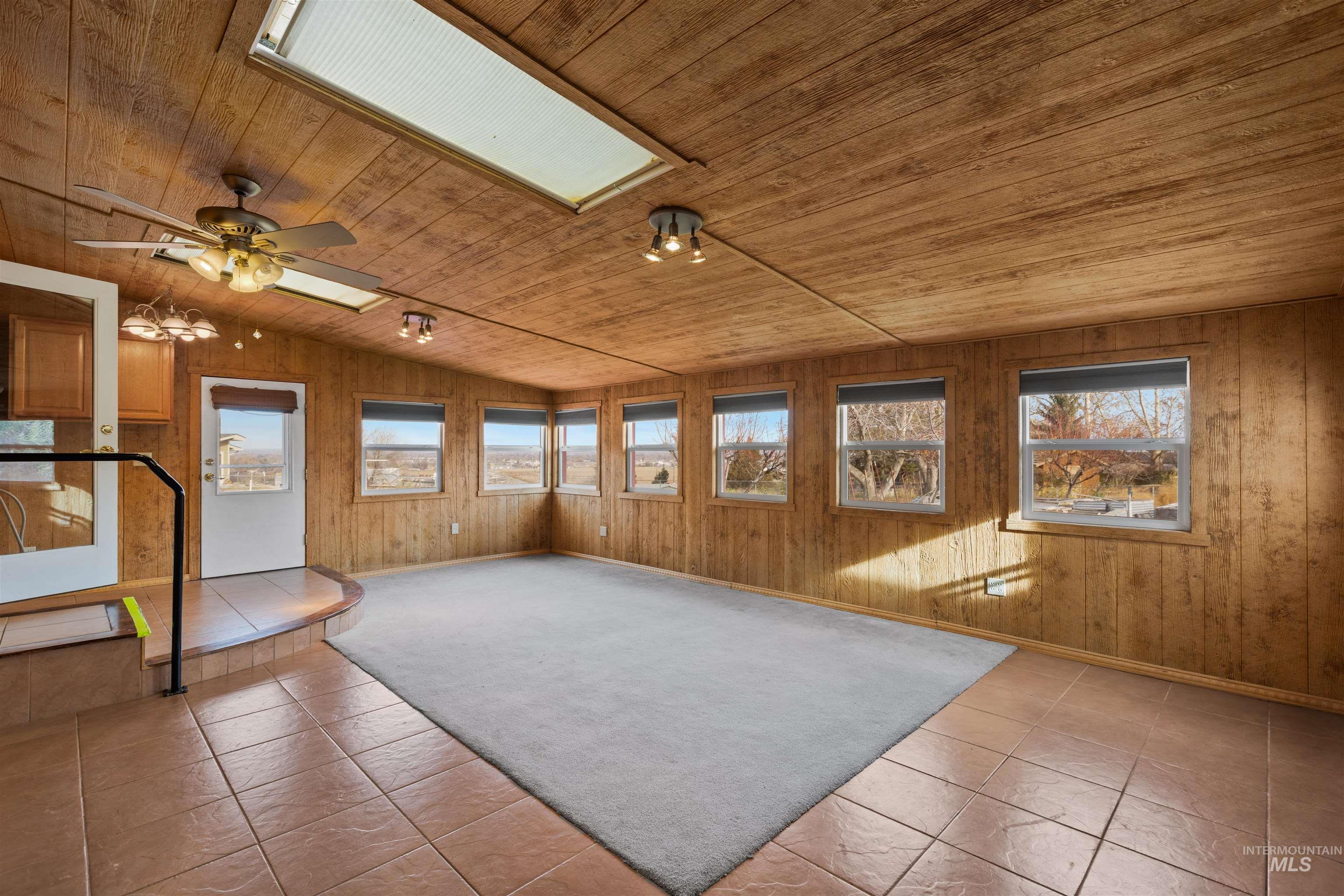 4910 W View Pl, Meridian, Idaho 83642, 3 Bedrooms, 1.5 Bathrooms, Residential For Sale, Price $500,000, 98969878