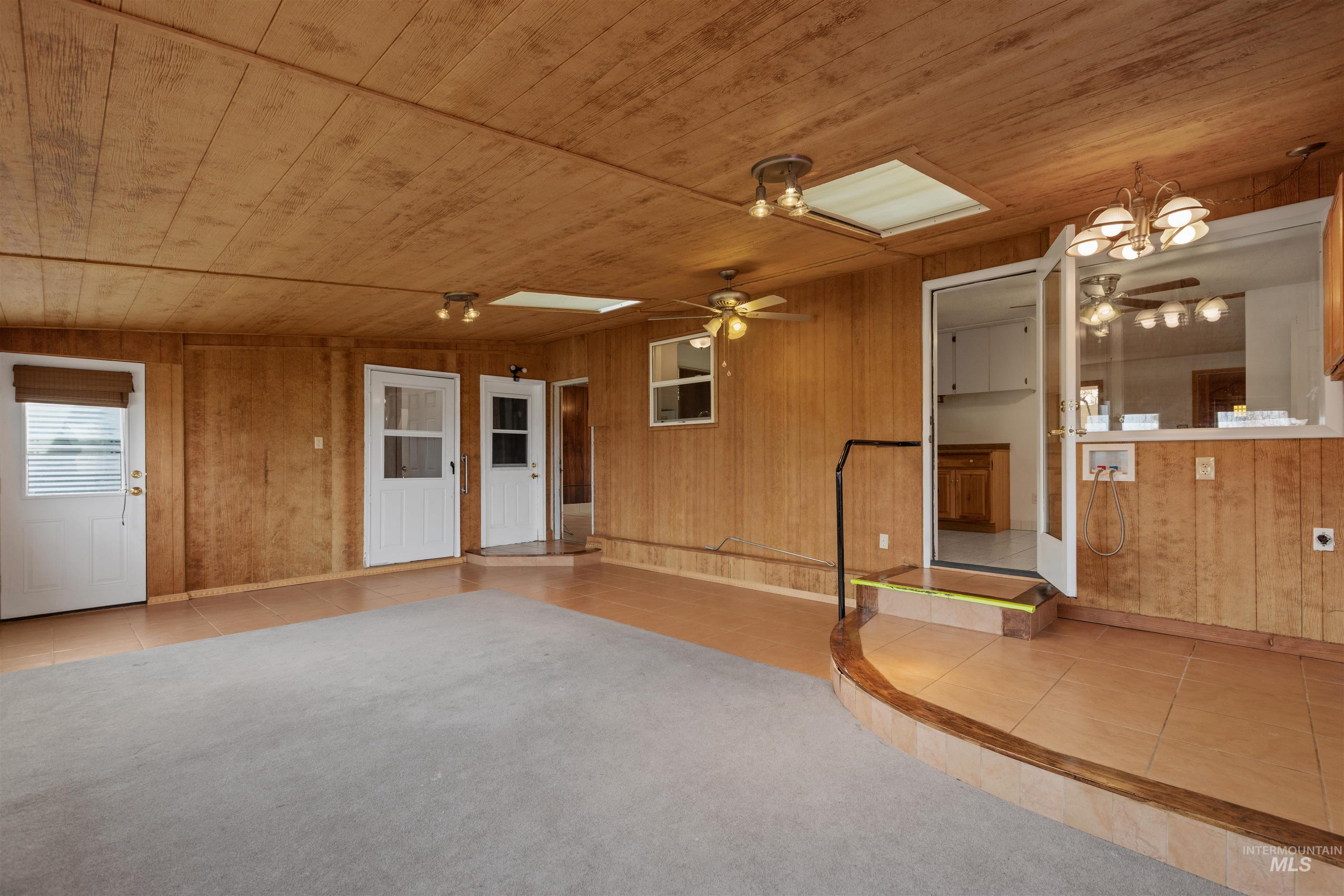 4910 W View Pl, Meridian, Idaho 83642, 3 Bedrooms, 1.5 Bathrooms, Residential For Sale, Price $500,000, 98969878