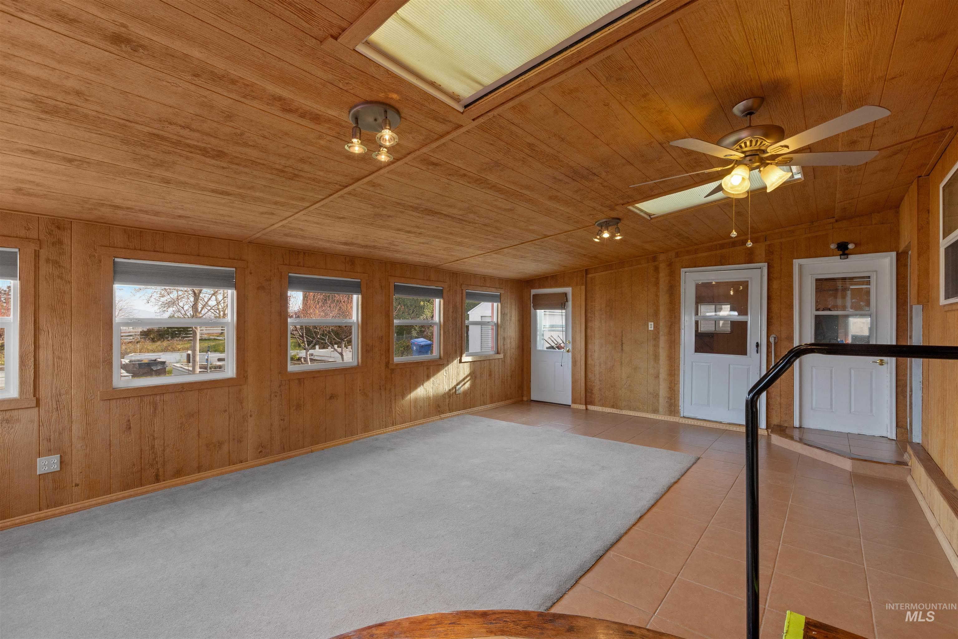 4910 W View Pl, Meridian, Idaho 83642, 3 Bedrooms, 1.5 Bathrooms, Residential For Sale, Price $500,000, 98969878