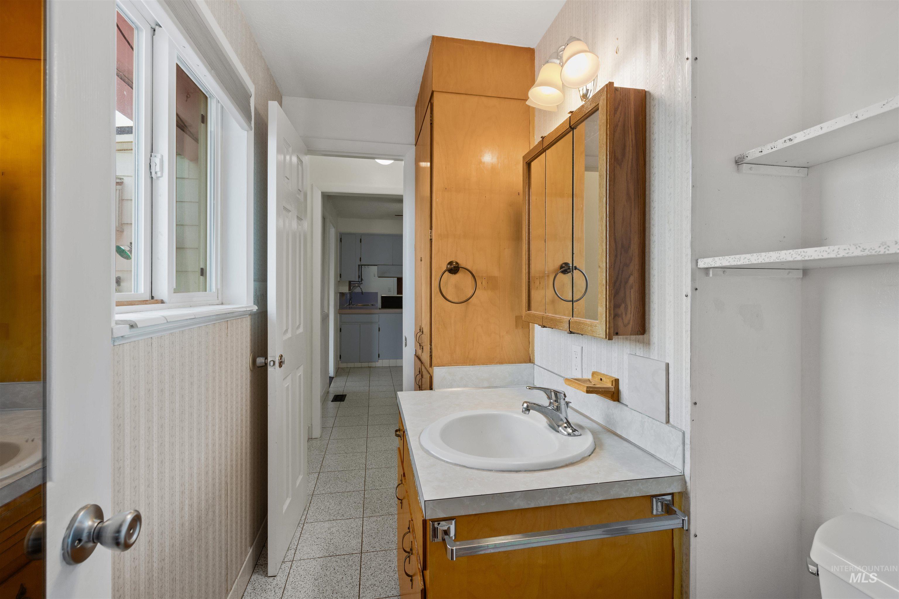 4910 W View Pl, Meridian, Idaho 83642, 3 Bedrooms, 1.5 Bathrooms, Residential For Sale, Price $500,000, 98969878