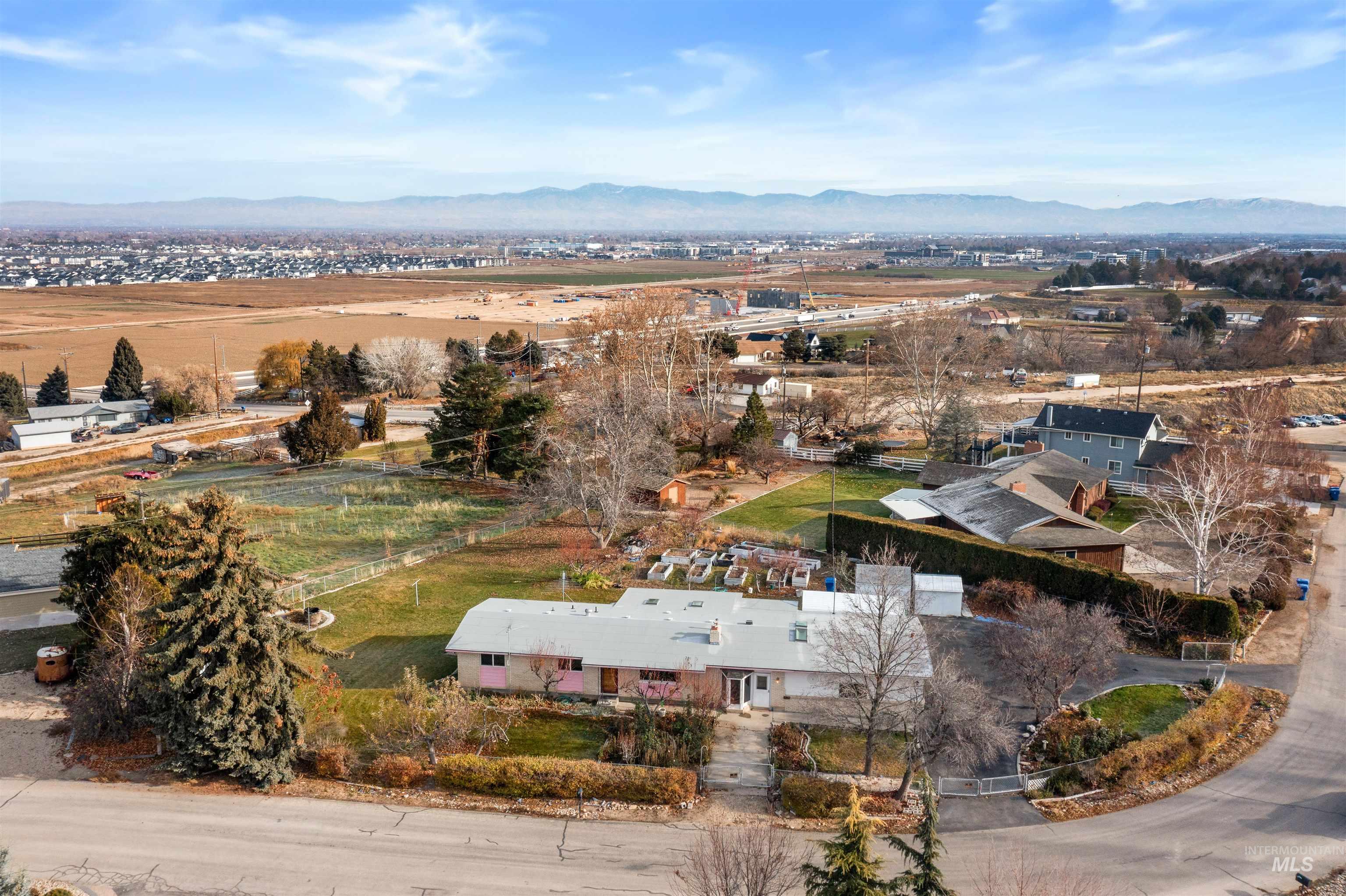 4910 W View Pl, Meridian, Idaho 83642, 3 Bedrooms, 1.5 Bathrooms, Residential For Sale, Price $500,000, 98969878