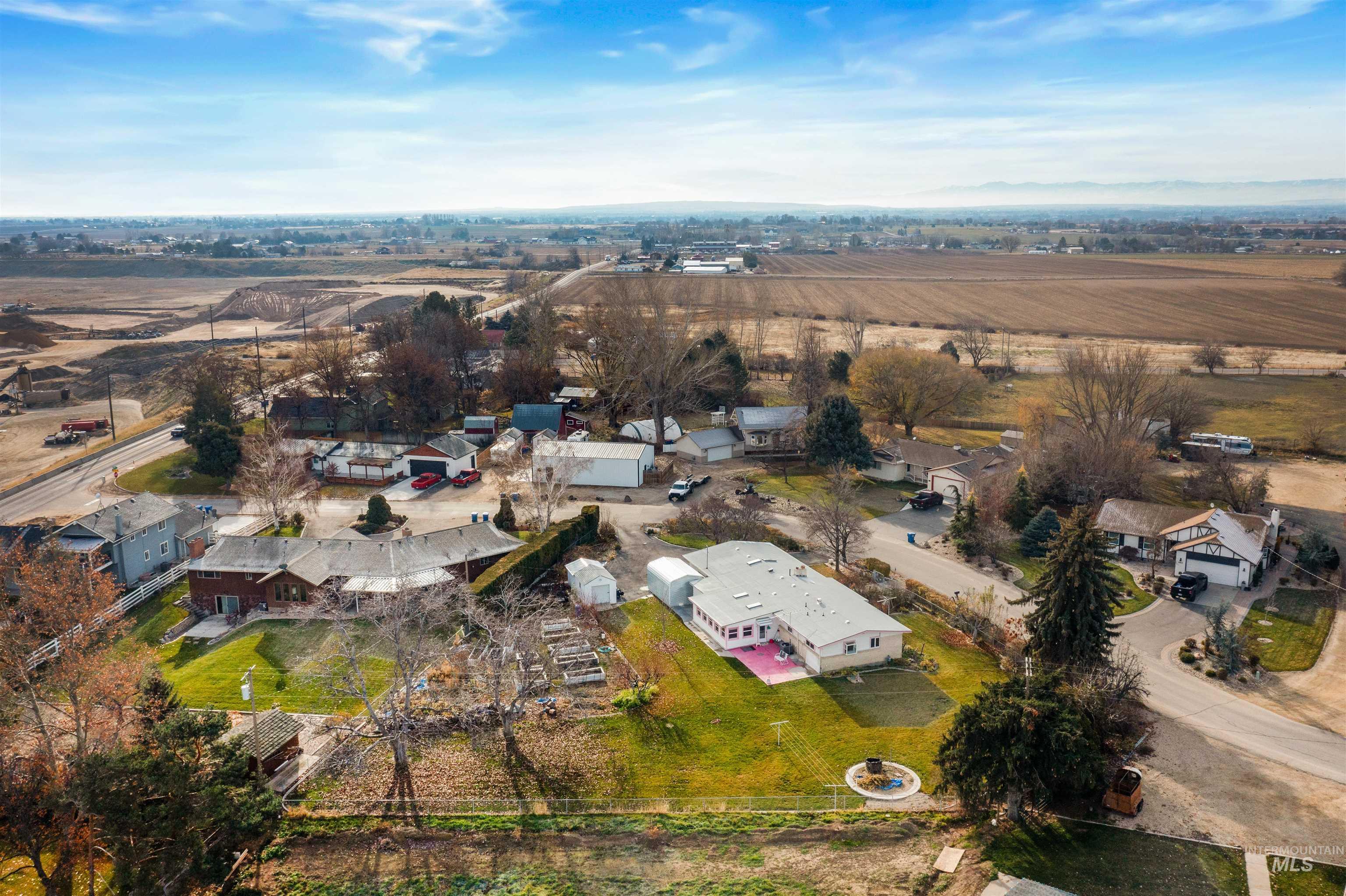 4910 W View Pl, Meridian, Idaho 83642, 3 Bedrooms, 1.5 Bathrooms, Residential For Sale, Price $500,000, 98969878