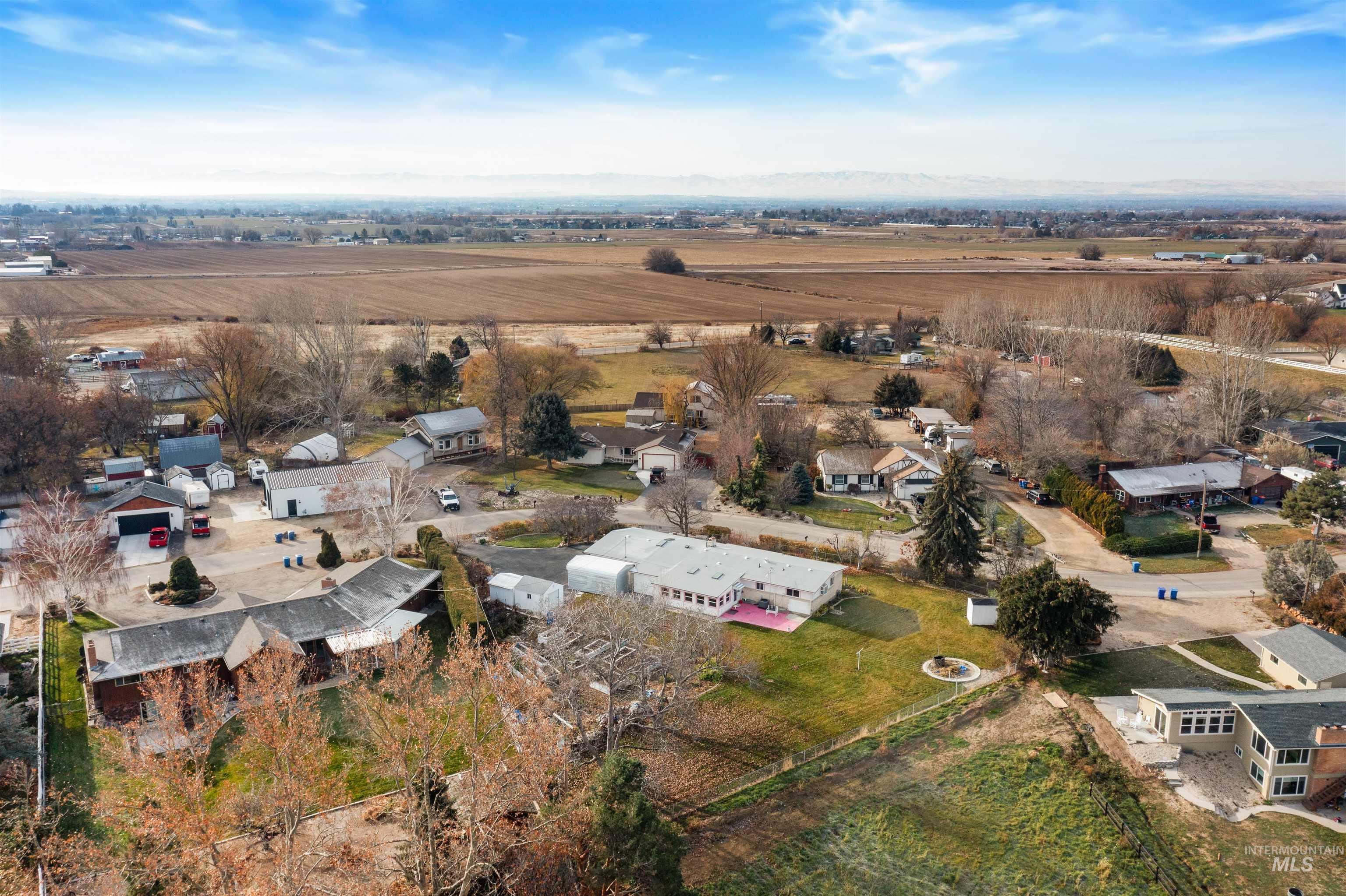 4910 W View Pl, Meridian, Idaho 83642, 3 Bedrooms, 1.5 Bathrooms, Residential For Sale, Price $500,000, 98969878