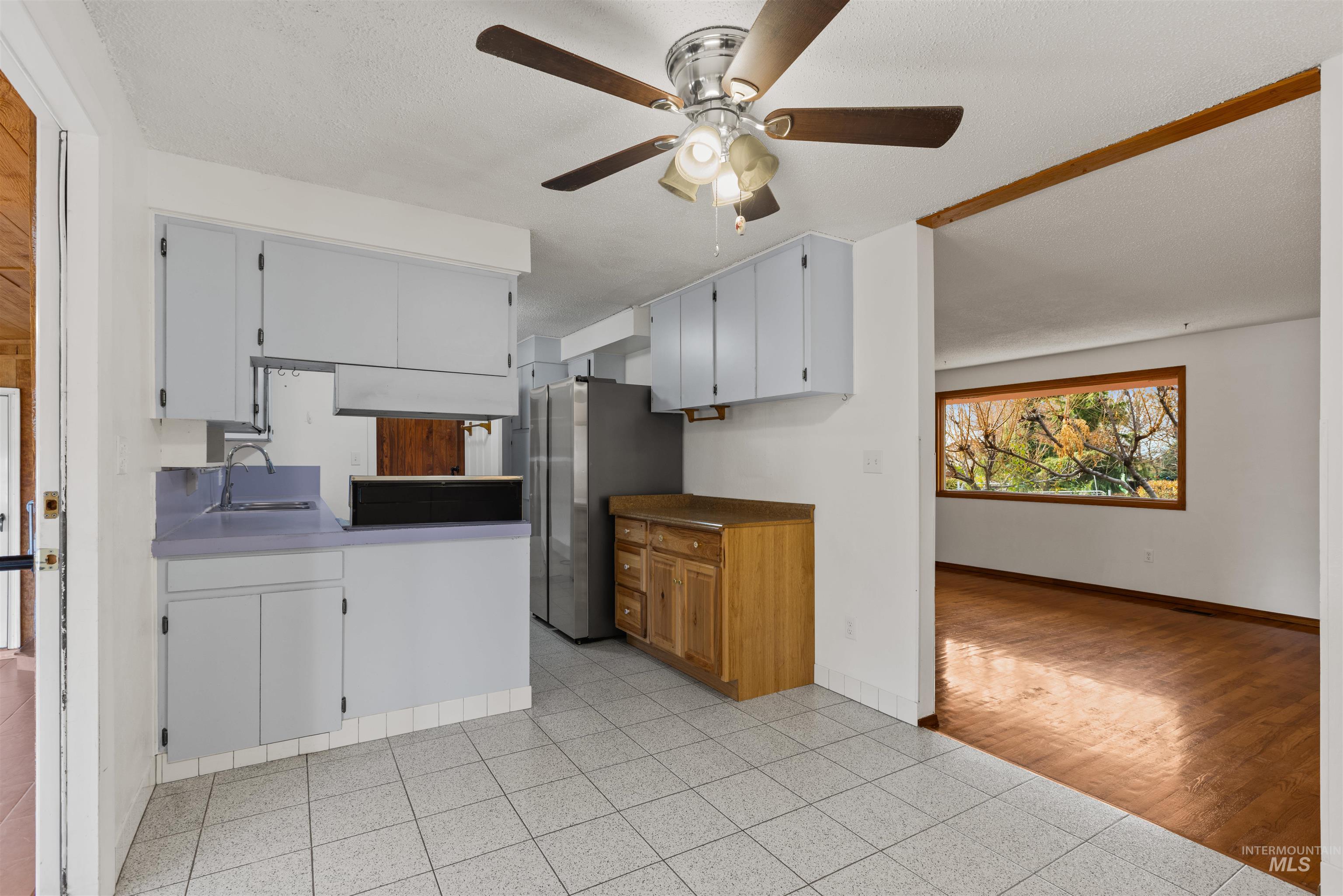 4910 W View Pl, Meridian, Idaho 83642, 3 Bedrooms, 1.5 Bathrooms, Residential For Sale, Price $500,000, 98969878